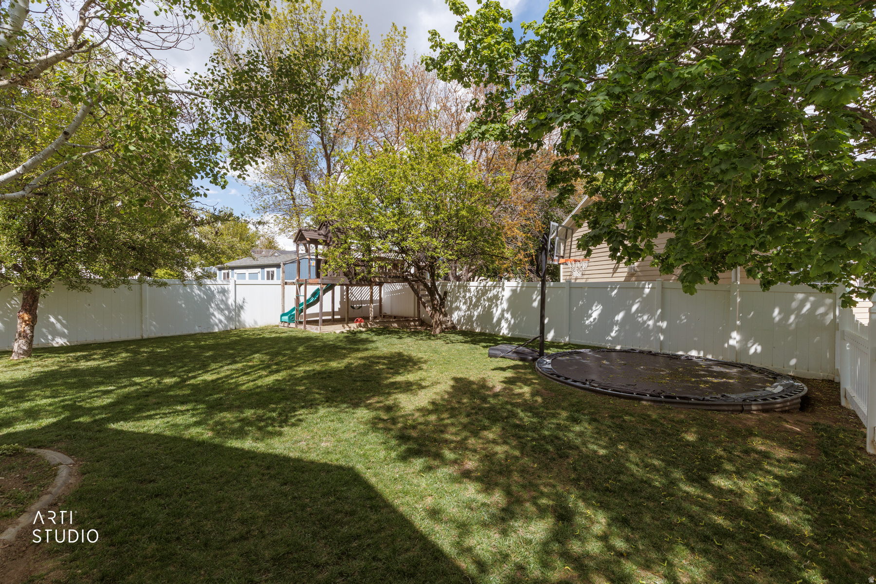 GRANITE MOUNTAIN ESTATES - Residential