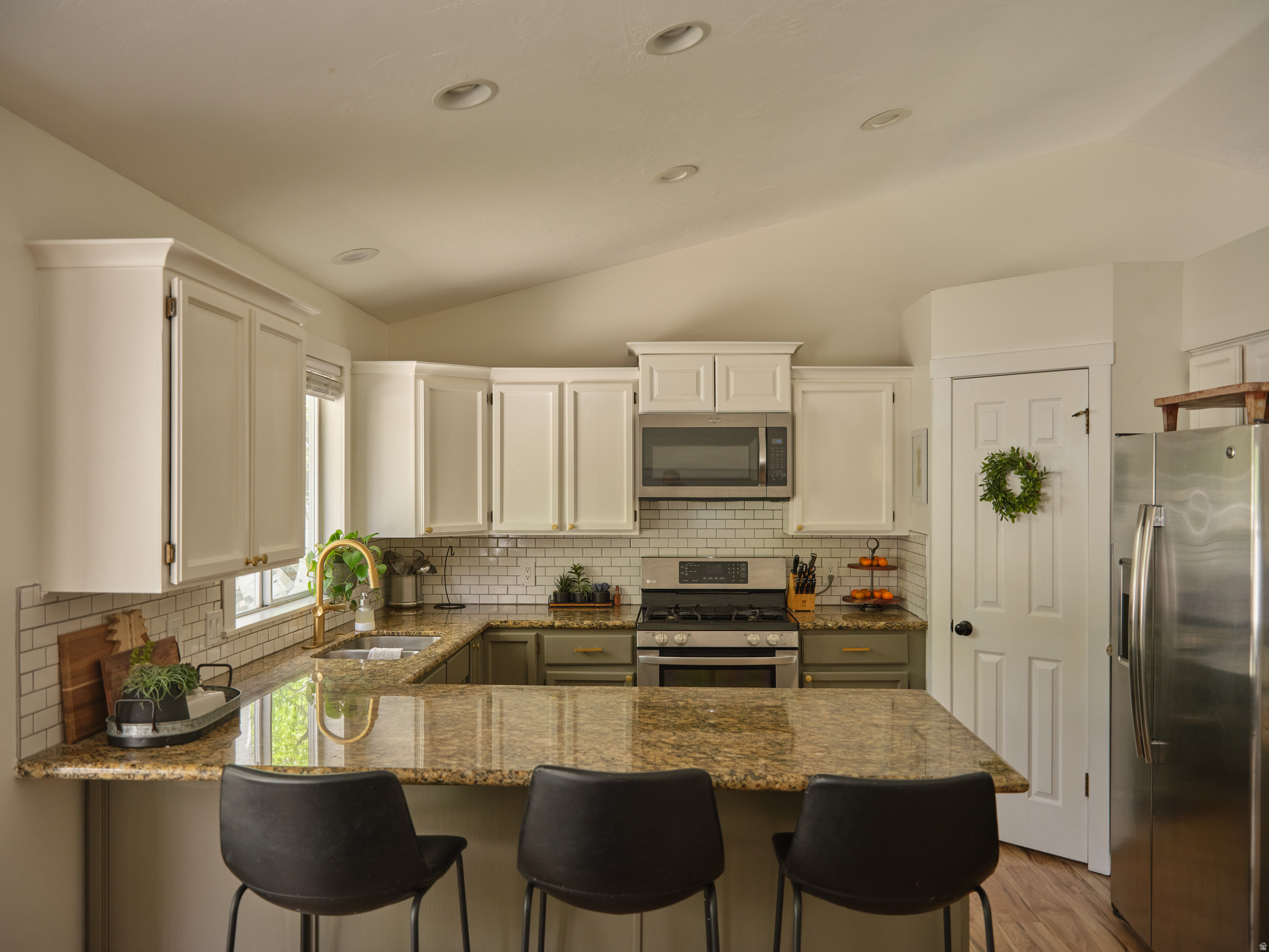 GRANITE MOUNTAIN ESTATES - Residential