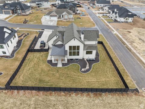 Tiny photo for 310 S AUTUMN BLAZE CIR, Woodland Hills, UT 84653 (MLS # 2063782)