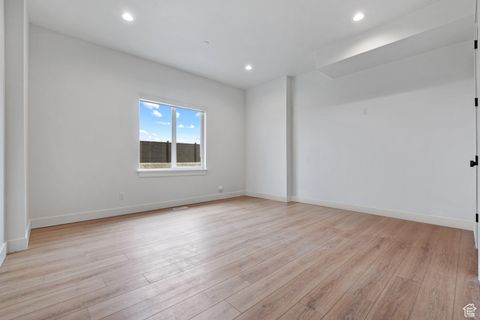 Tiny photo for 310 S AUTUMN BLAZE CIR, Woodland Hills, UT 84653 (MLS # 2063782)