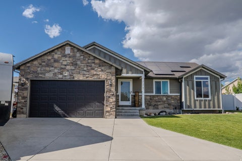 Homes For Sale - 325 W 160<br/> Clearfield, UT 84015