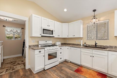 Tiny photo for 36 W 960 S, Hurricane, UT 84737 (MLS # 2155034)