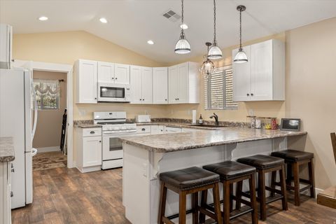 Tiny photo for 36 W 960 S, Hurricane, UT 84737 (MLS # 2155034)