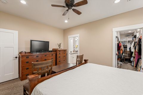 Tiny photo for 36 W 960 S, Hurricane, UT 84737 (MLS # 2155034)