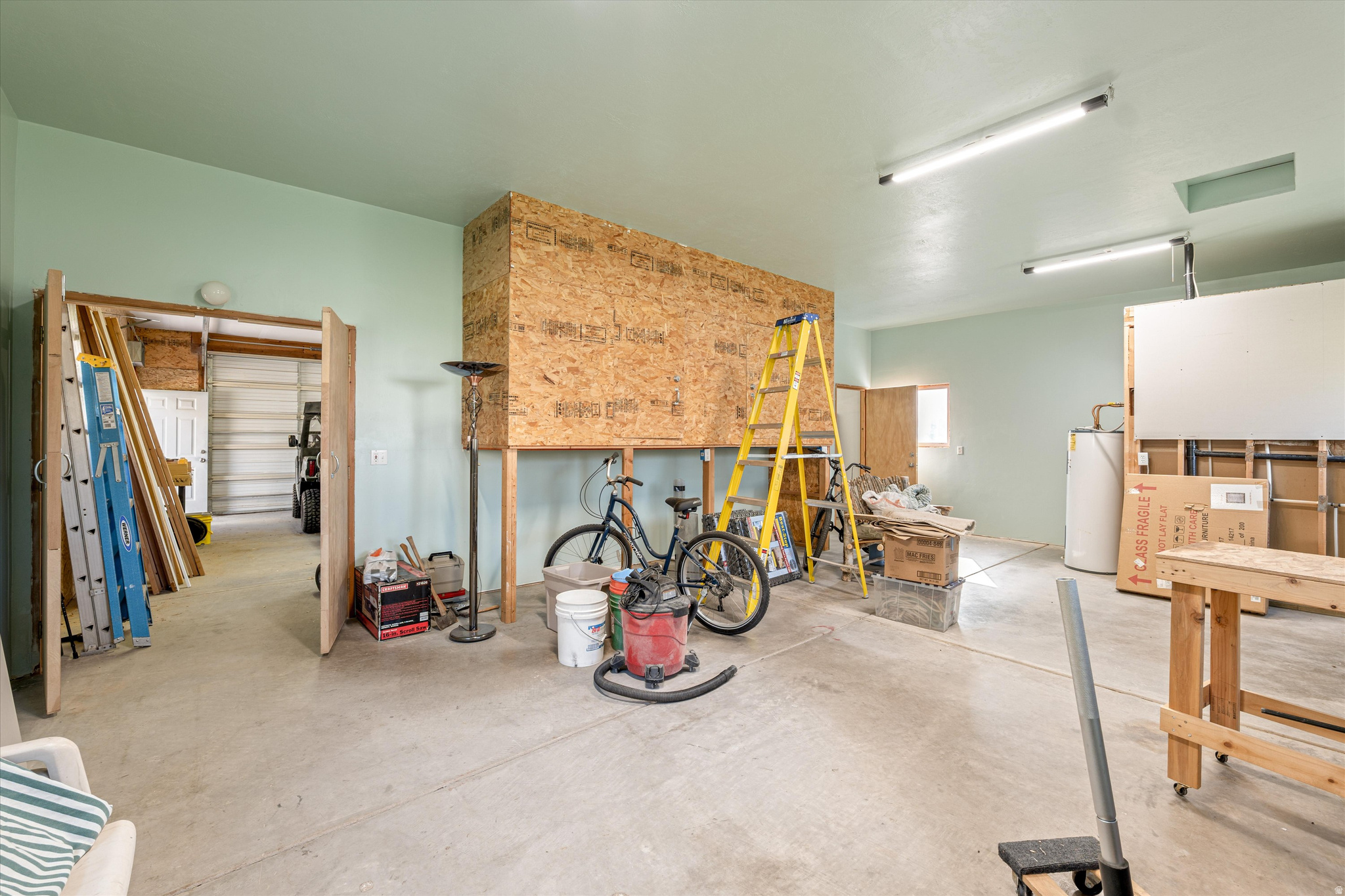 HURRICANE LOCAL SUR - Residential