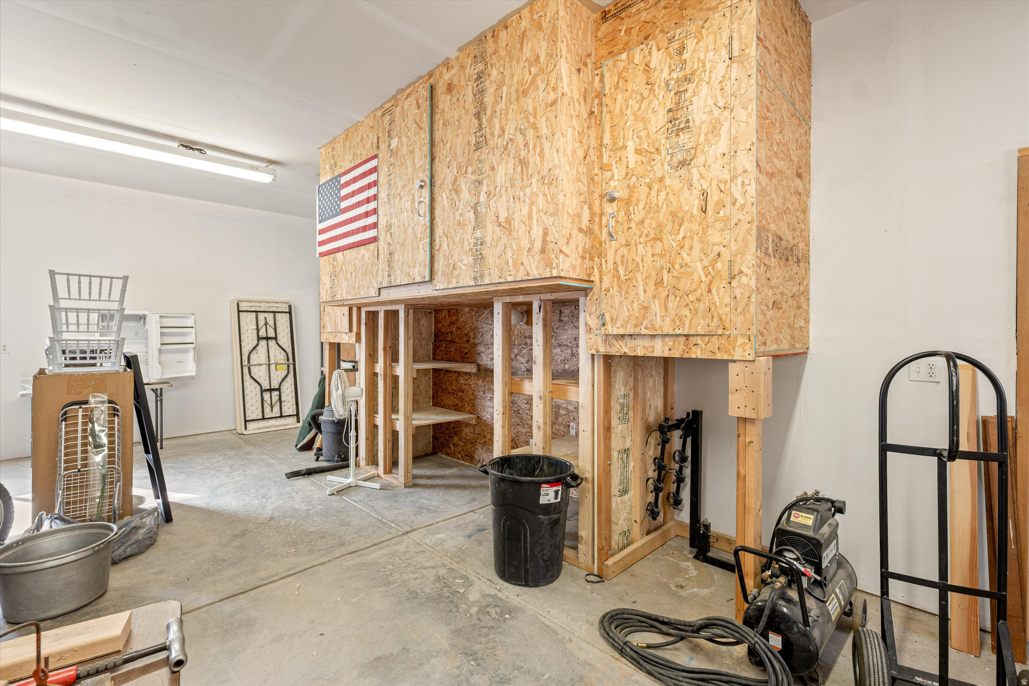 HURRICANE LOCAL SUR - Residential