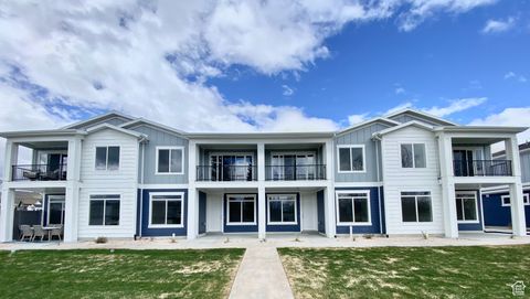 Townhouse For Sale - 55 W Buttercup Ln #43<br/> Rich County, Garden City, UT 84028