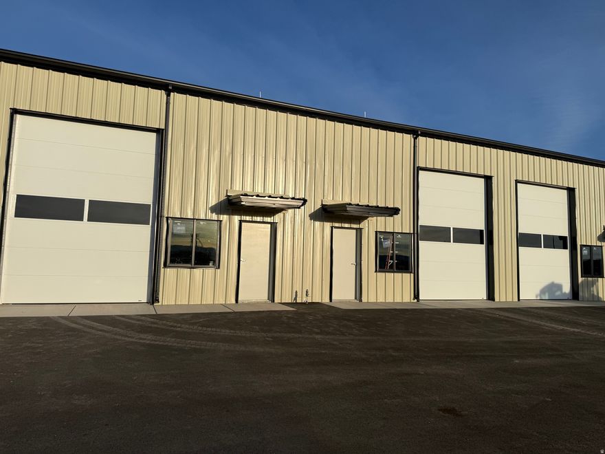 1500 SF, 3000 SF, 4500 SF or 6000 SF available! Completely designable interior and mezzanine areas available. Reinforced 6'' concrete slab, one 10' x 14' insulated garage door and one 10' x 10' insulated garage door each unit. Each unit has: natural gas, hot and cold water spigots, 200 Amp single phase electrical panel, 2 - 50 Amp 220 V outlets, 18 ' eave height, 23' ceiling height center ridge, 25 x 20 rear fenced yard, full finished bathroom. Interior LED light package, outside LED security lights total perimeter.