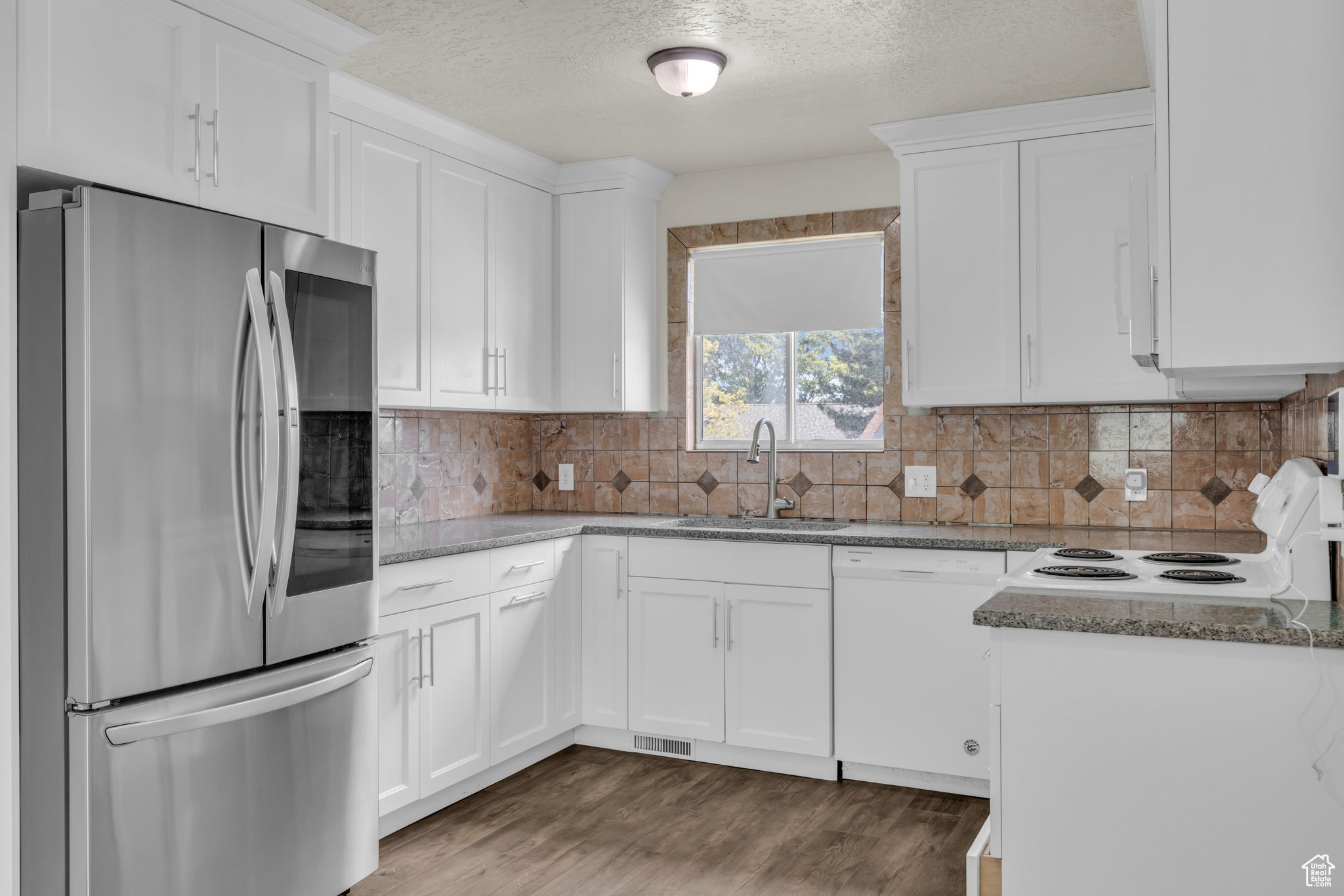 FOX SHADOW - Residential