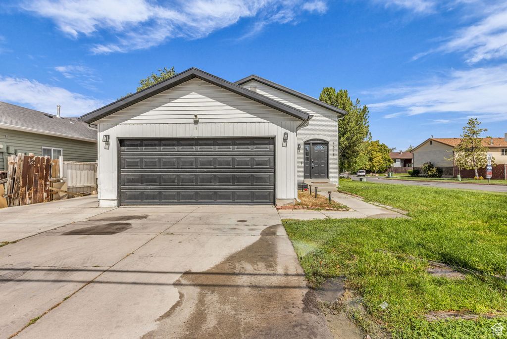 Photo of 4678 W 3100 S, West Valley City, UT 84120 (MLS # 2119604)
