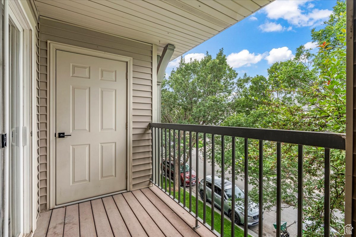 WILLOW SPRINGS - Residential