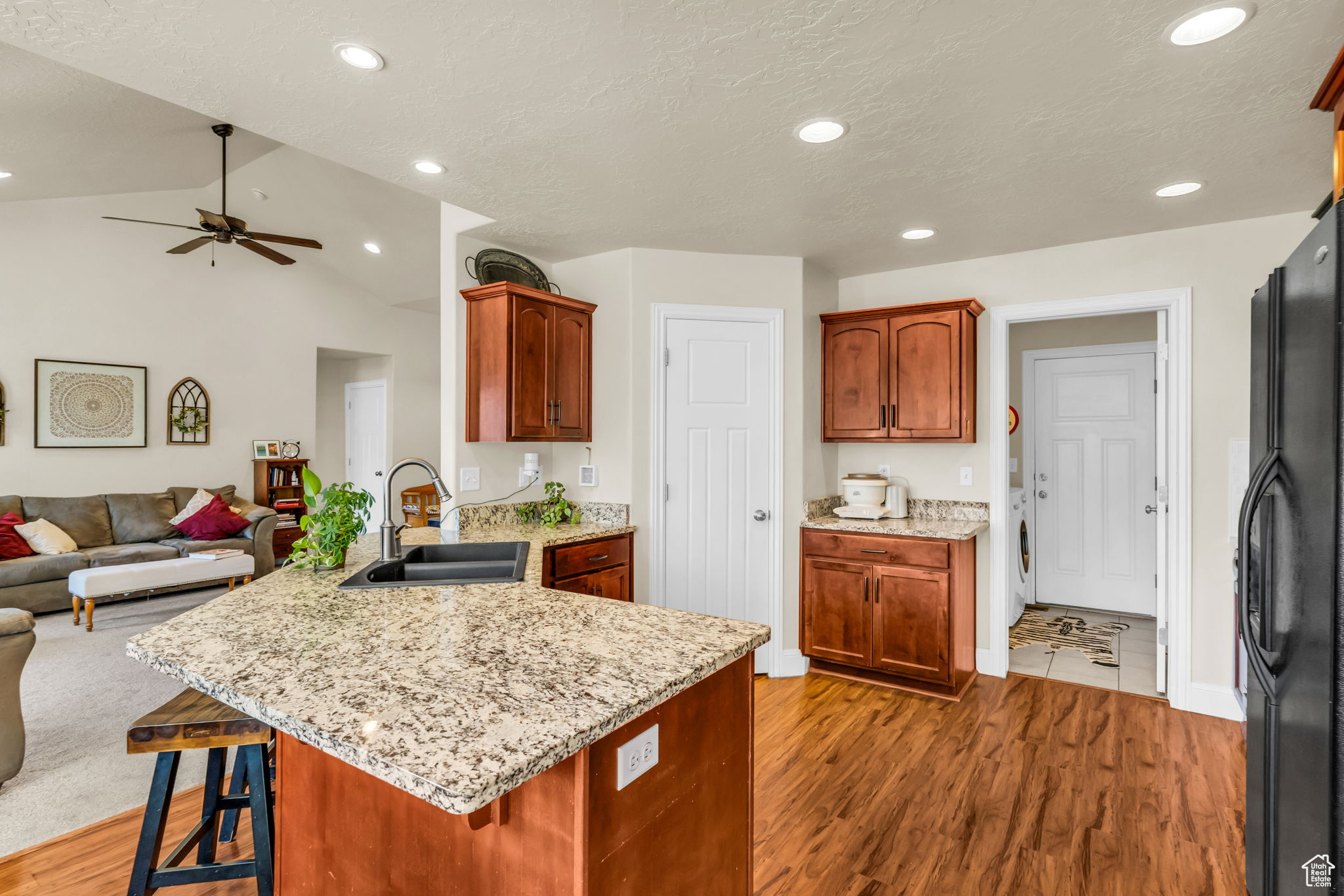 ASPEN CREST - Residential