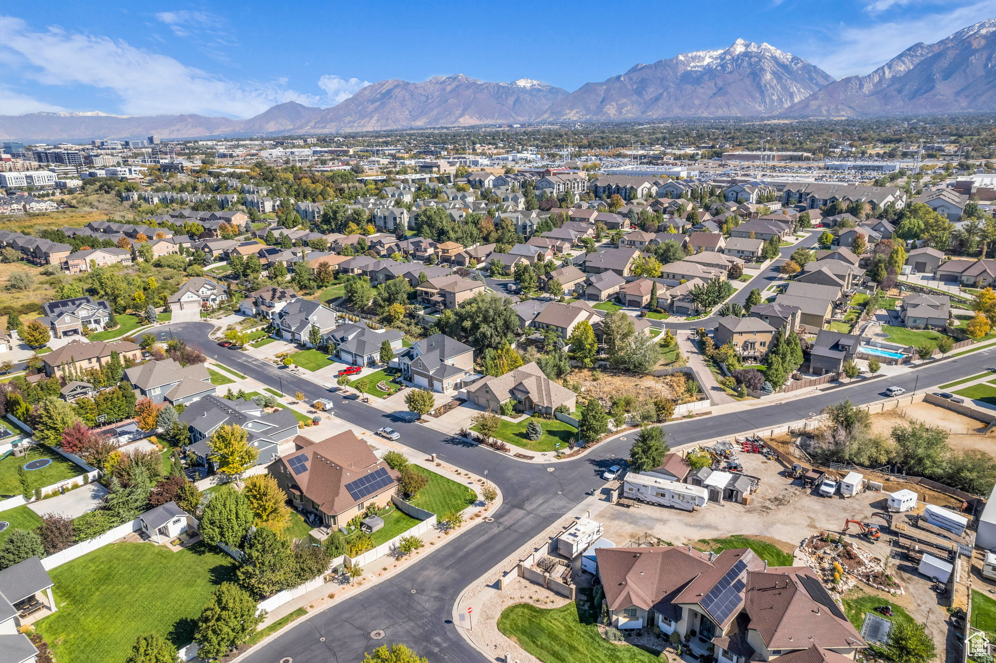 ASPEN CREST - Residential