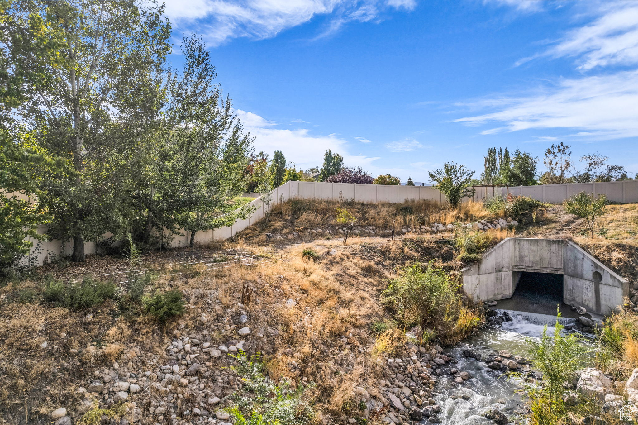 ASPEN CREST - Residential
