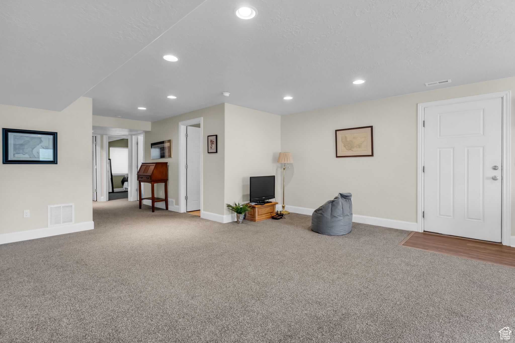 ASPEN CREST - Residential