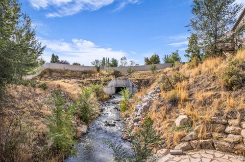 Tiny photo for 11187 S DEVON VIEW DR W, South Jordan, UT 84095 (MLS # 2116874)
