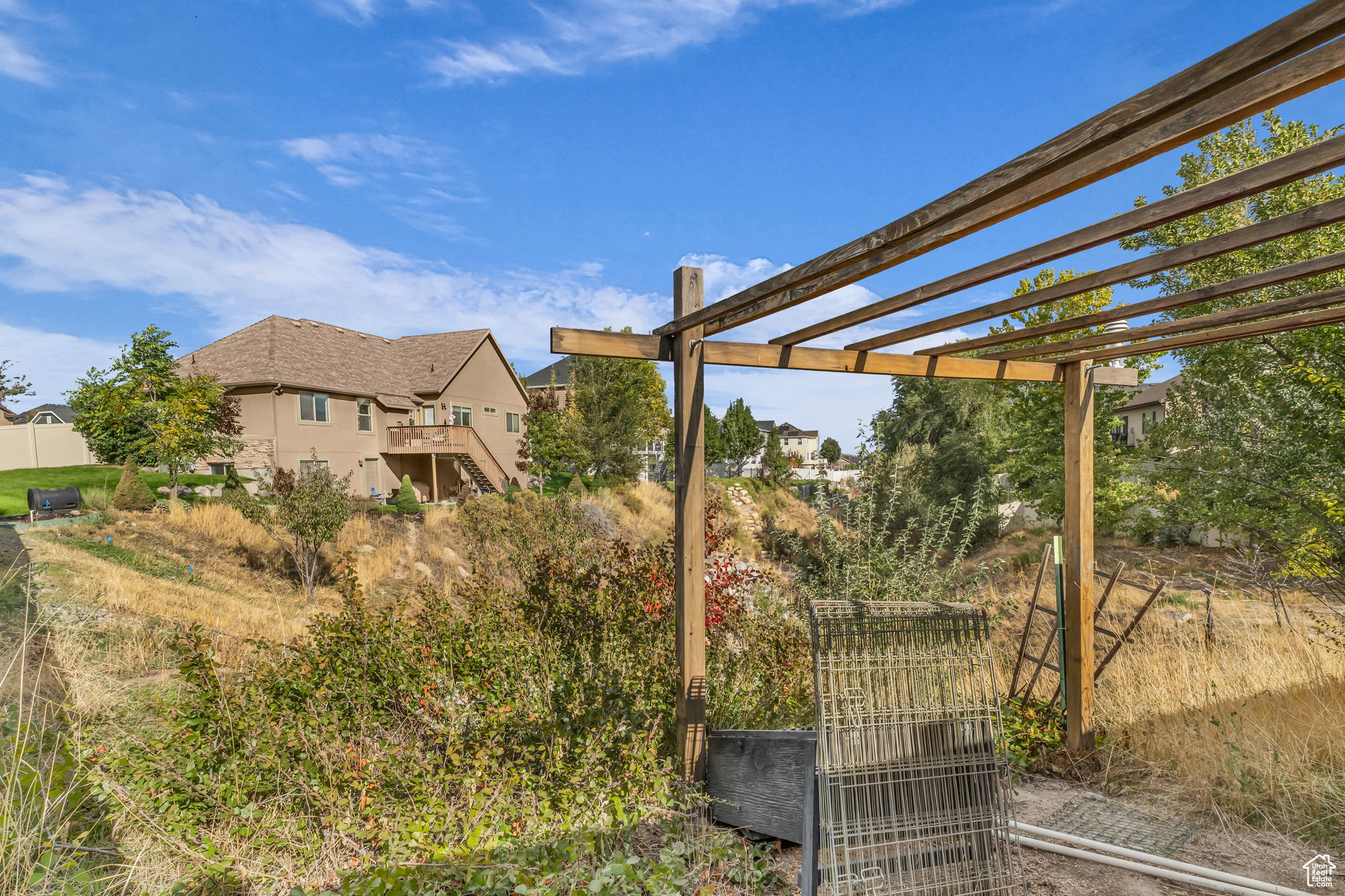 ASPEN CREST - Residential