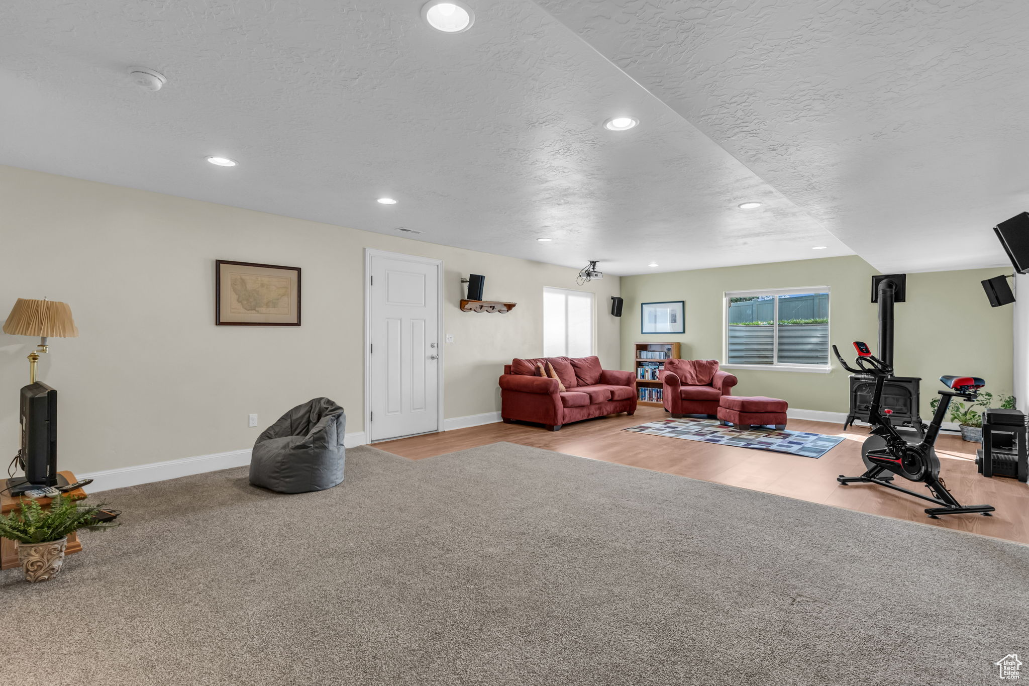 ASPEN CREST - Residential