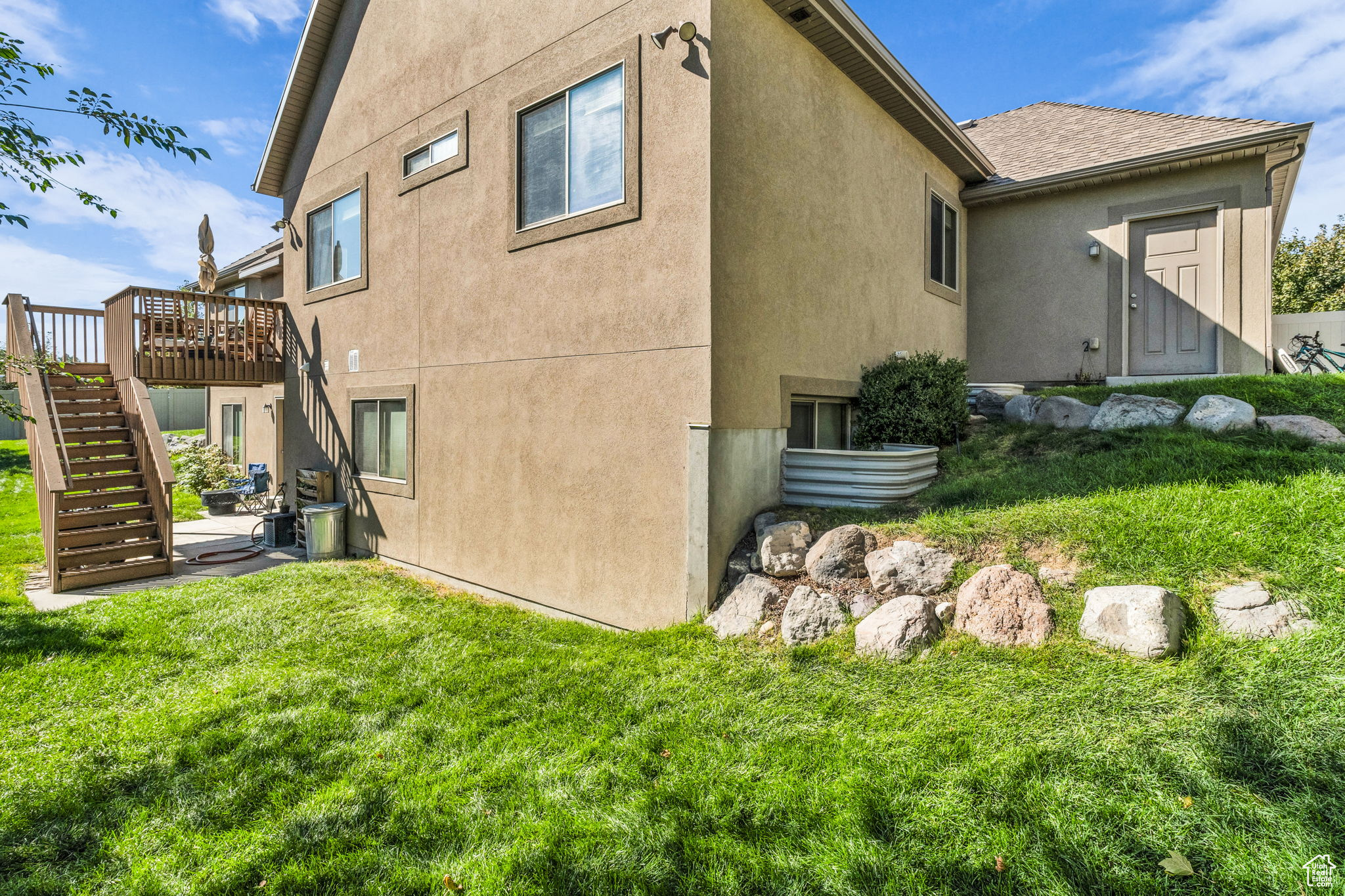 ASPEN CREST - Residential