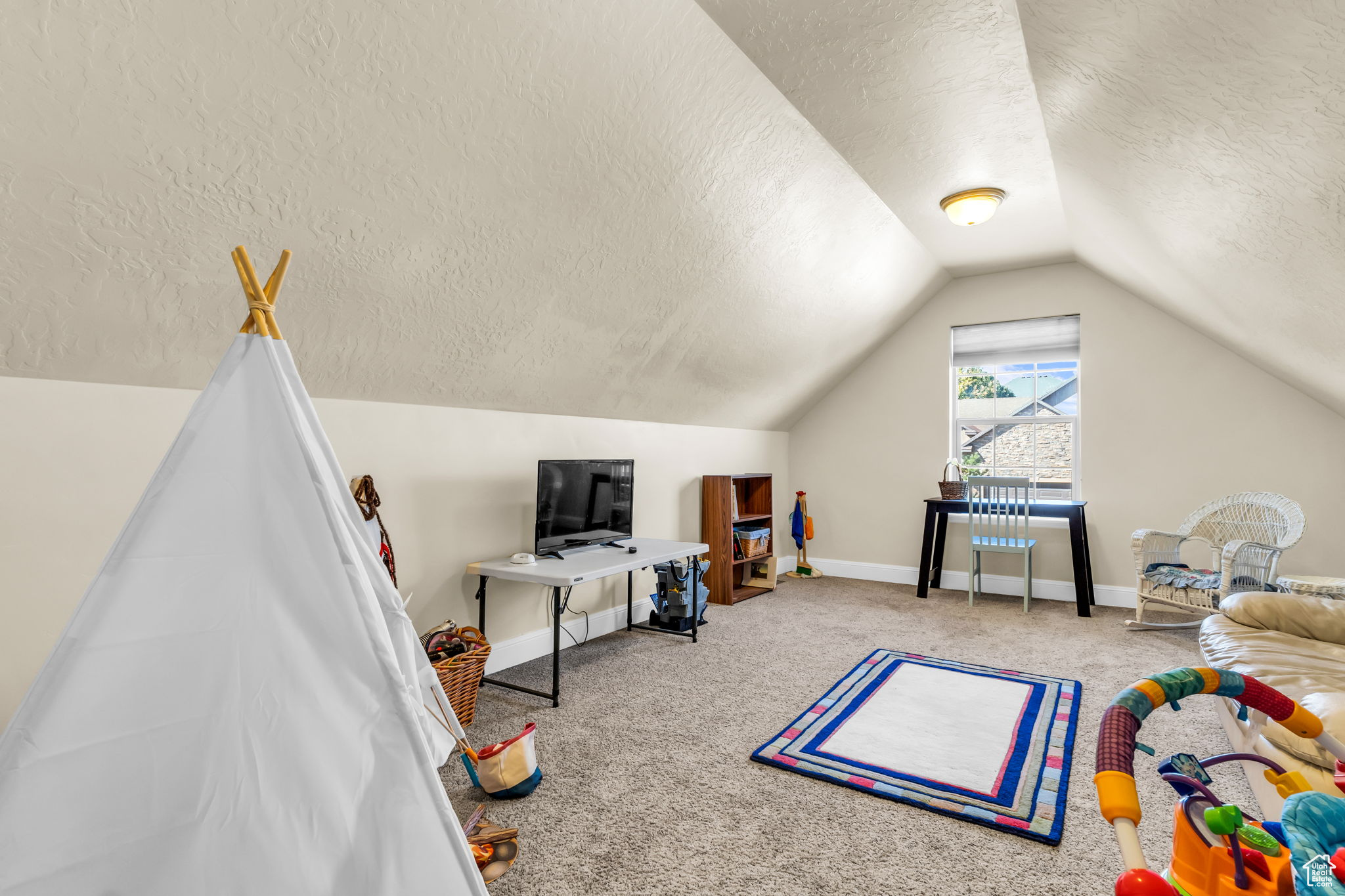 ASPEN CREST - Residential