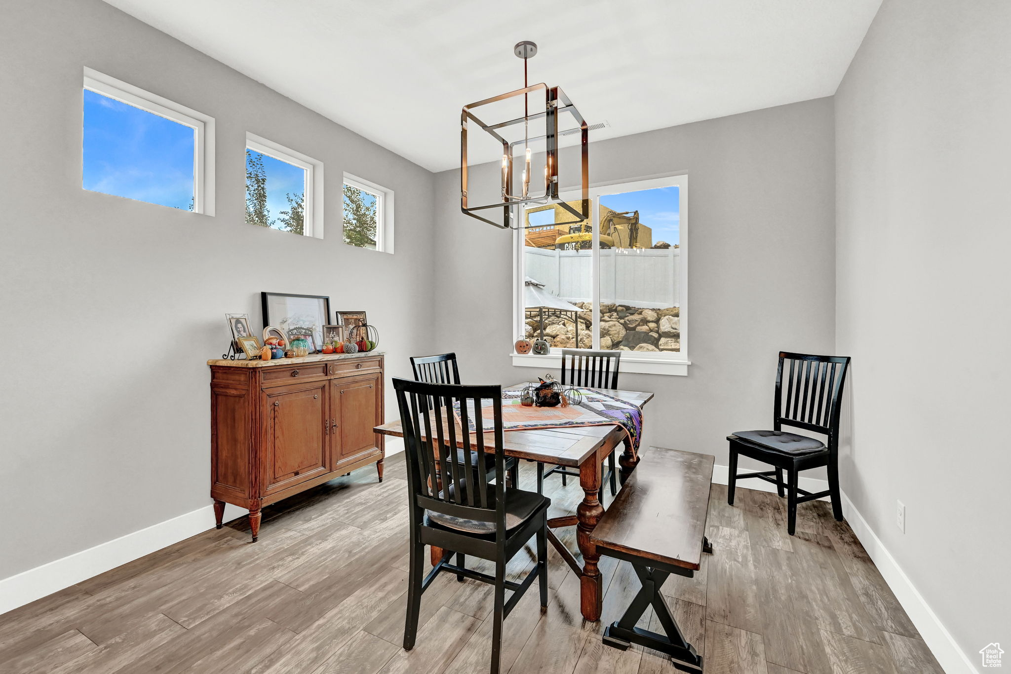 North Ogden, Utah 84414, United States, 4 Bedrooms Bedrooms, ,3 BathroomsBathrooms,Residential,Active,38150