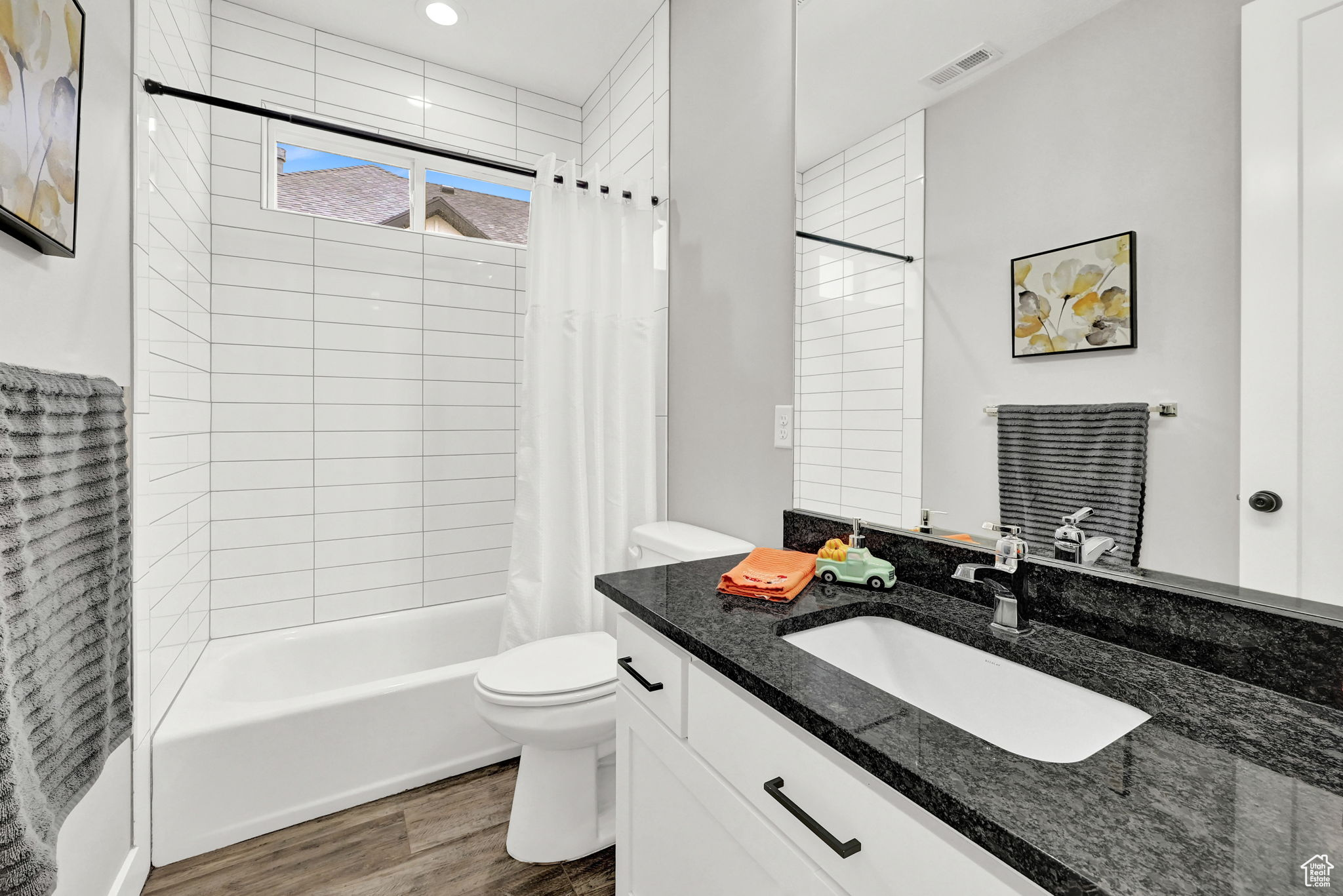 North Ogden, Utah 84414, United States, 4 Bedrooms Bedrooms, ,3 BathroomsBathrooms,Residential,Active,38150