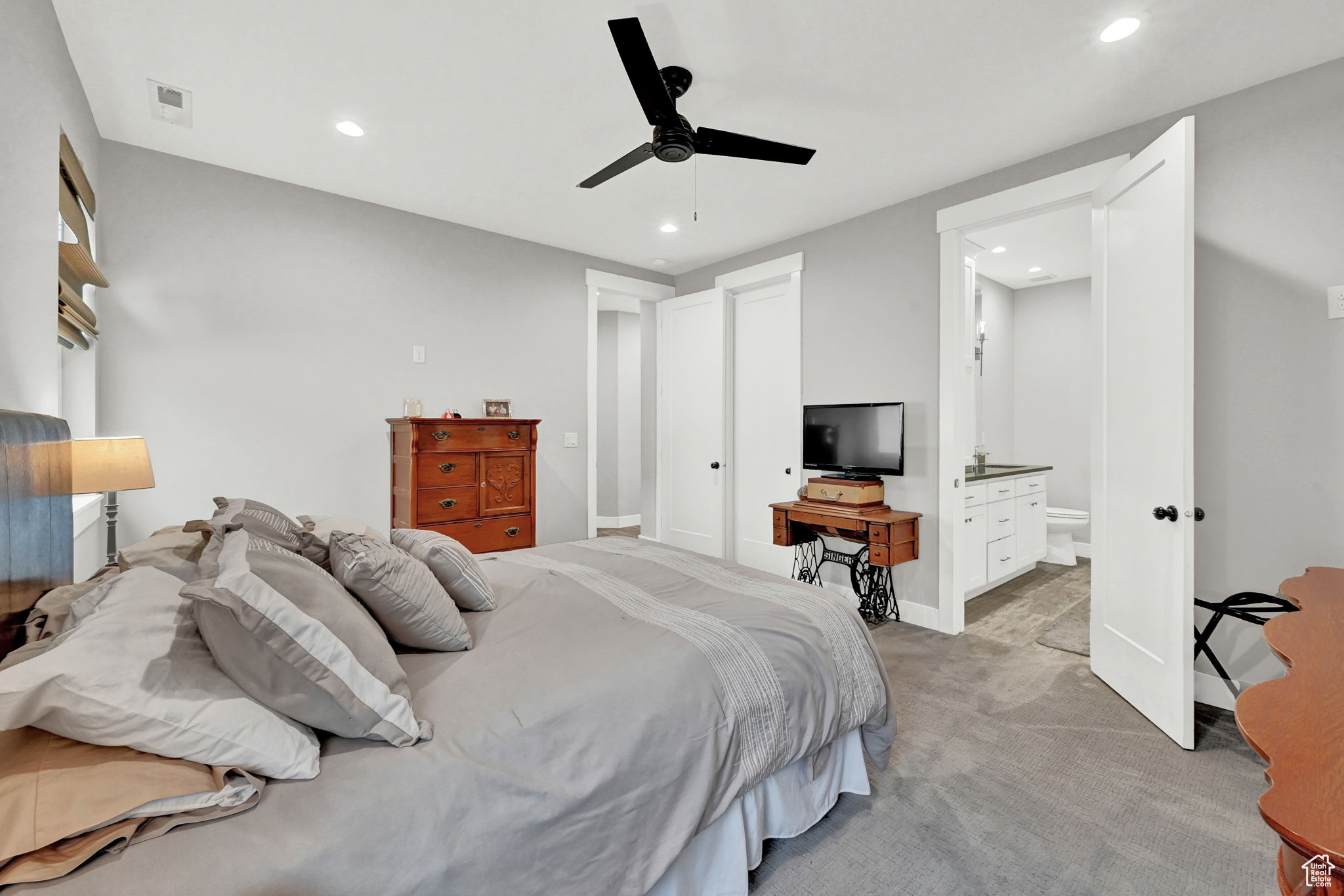 North Ogden, Utah 84414, United States, 4 Bedrooms Bedrooms, ,3 BathroomsBathrooms,Residential,Active,38150