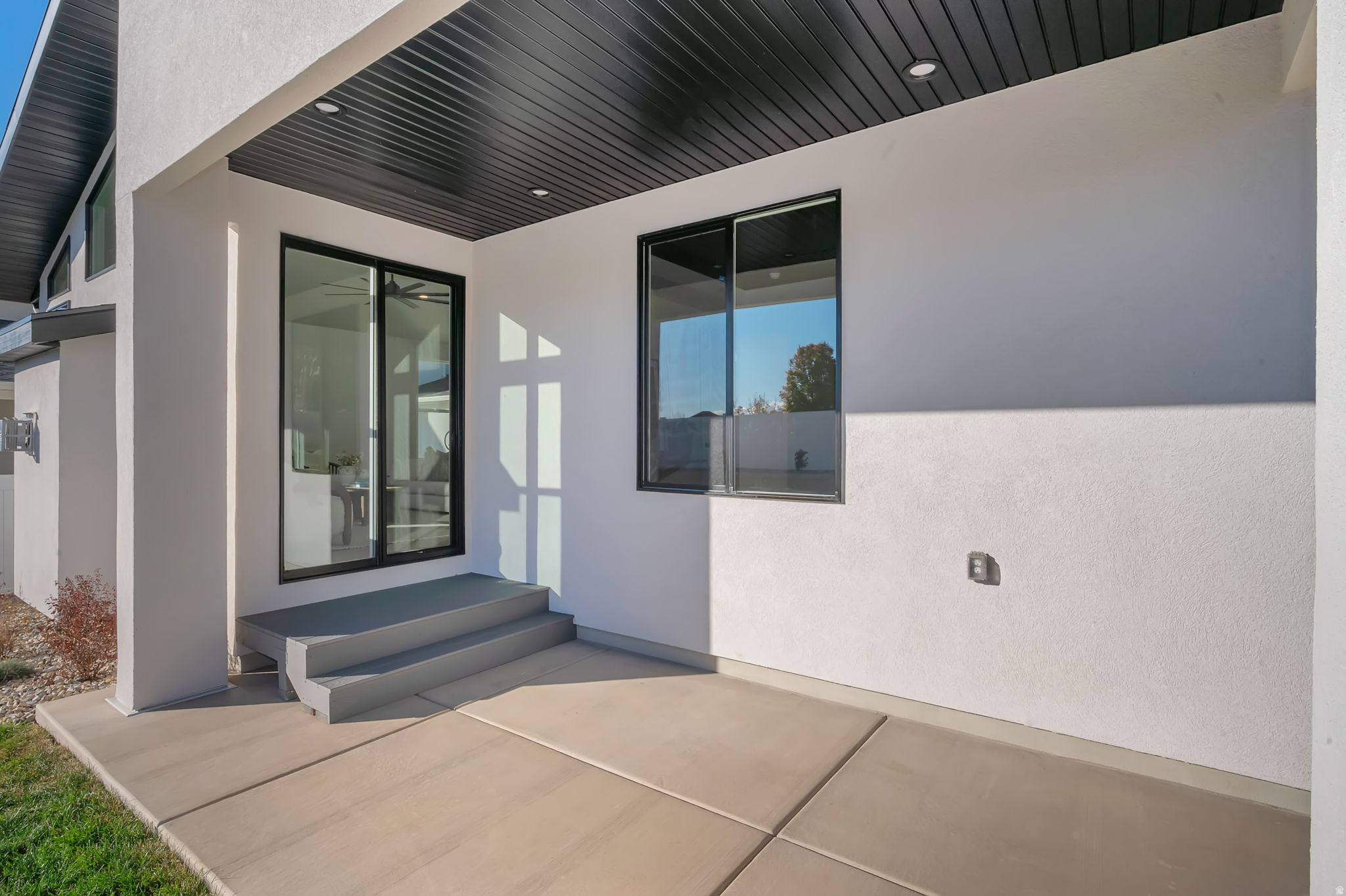 SUMMERHILL LANE - Residential