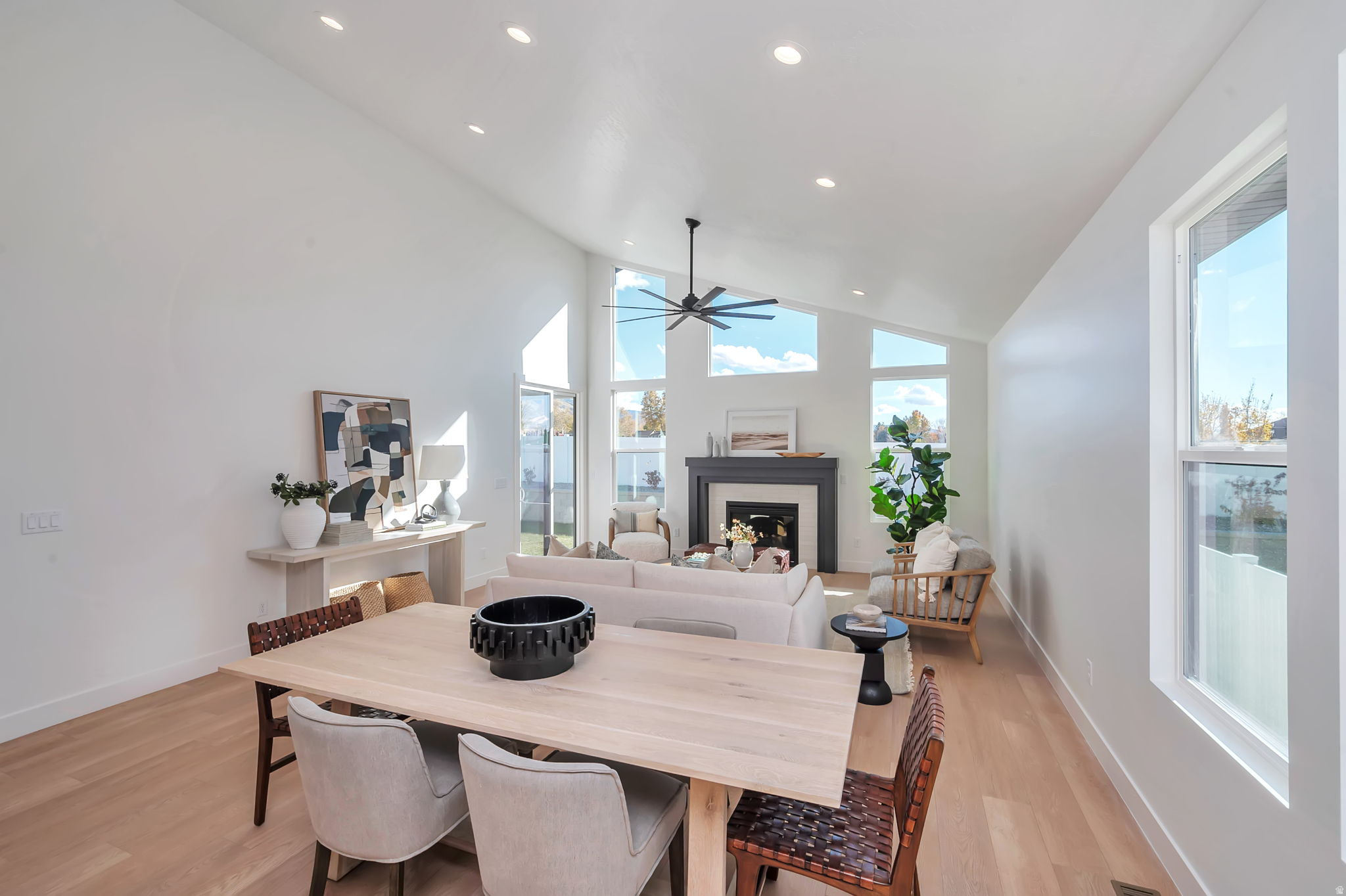 SUMMERHILL LANE - Residential