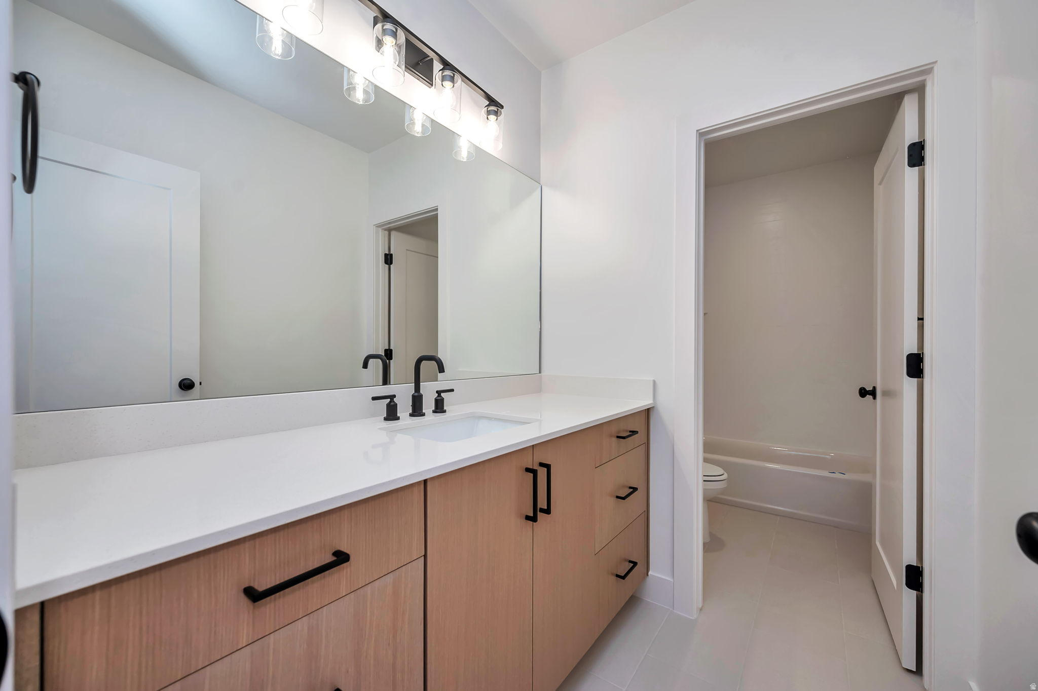 SUMMERHILL LANE - Residential