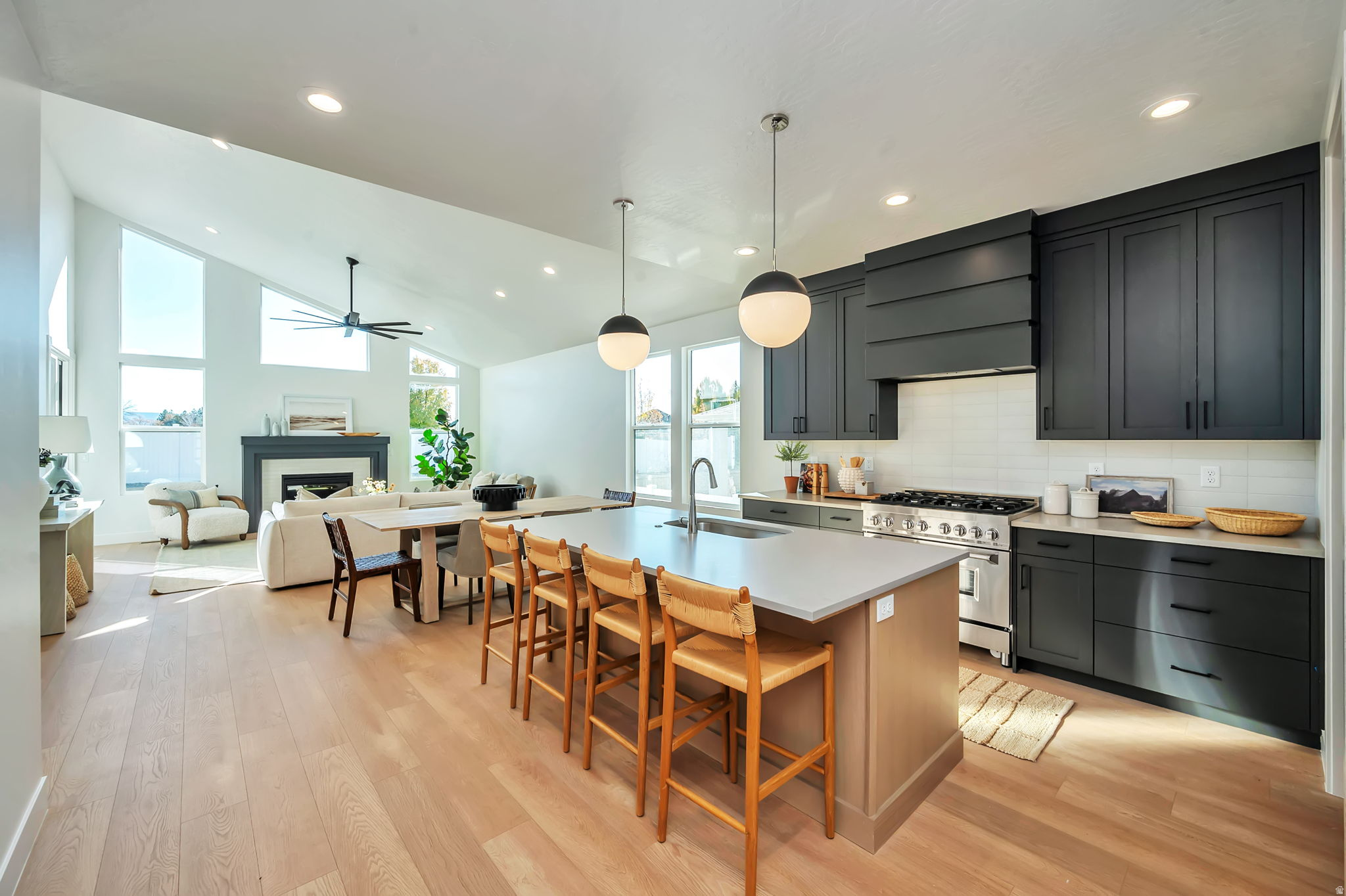 SUMMERHILL LANE - Residential