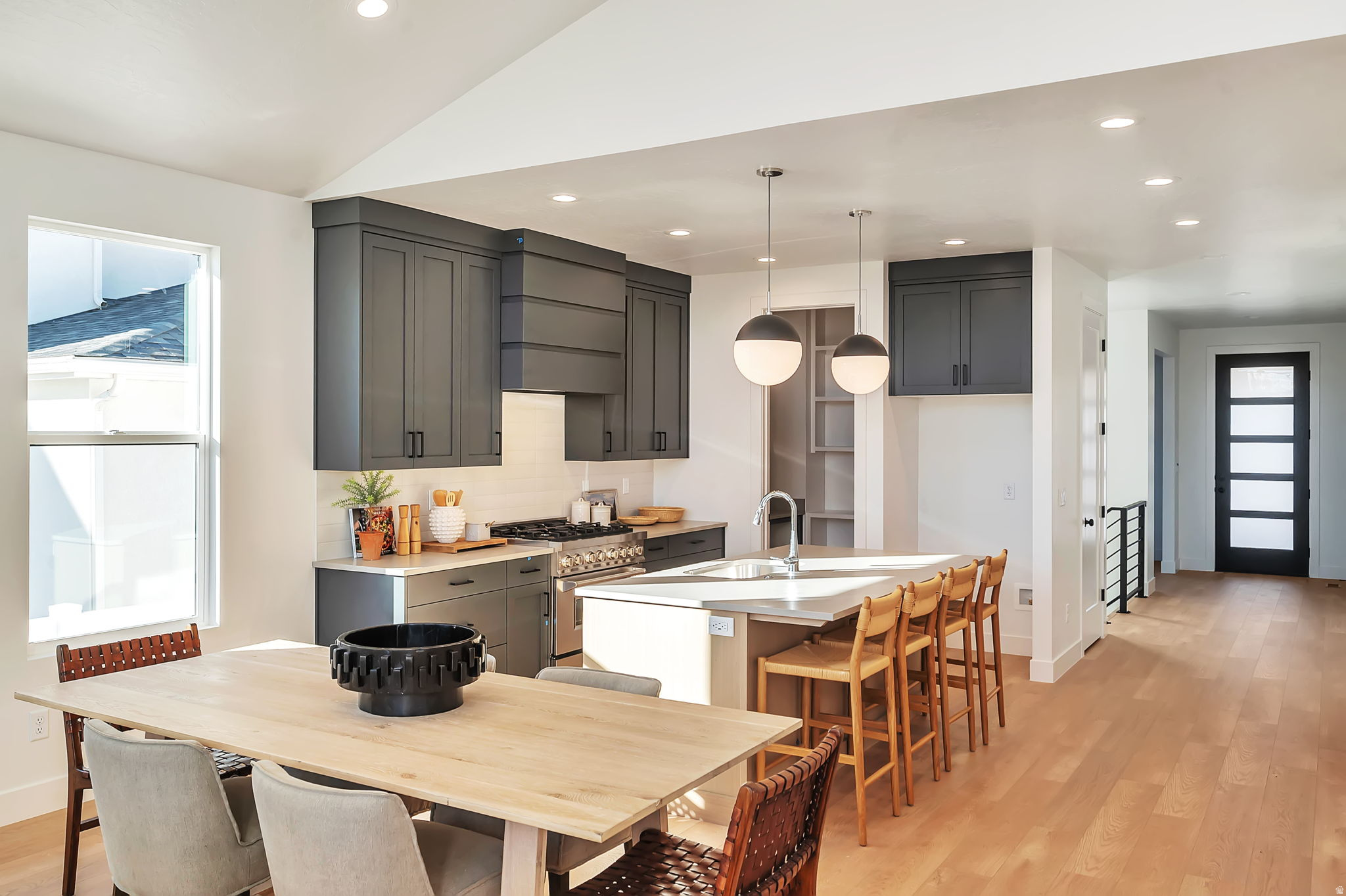 SUMMERHILL LANE - Residential