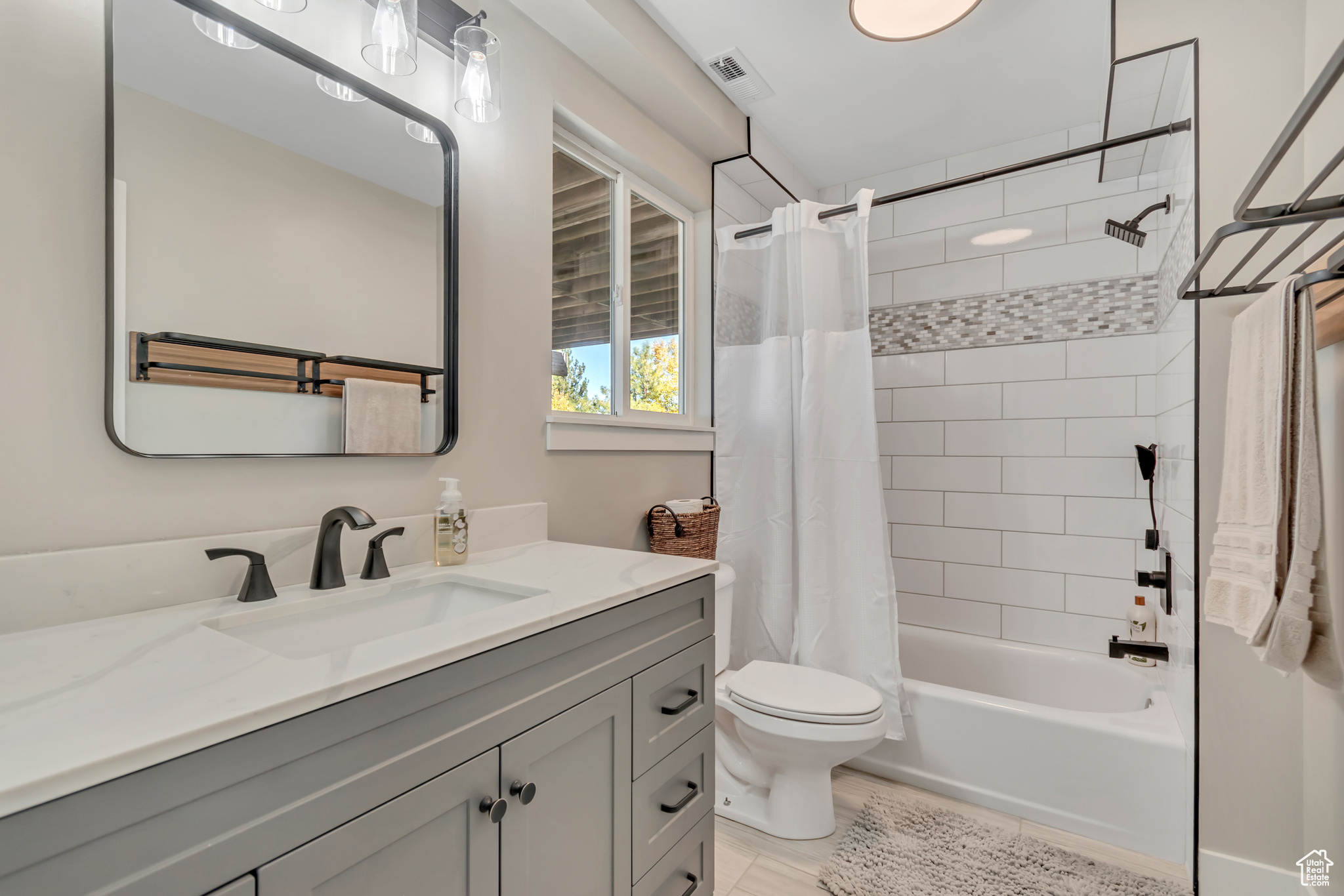 CENTENNIAL HEIGHTS - Residential