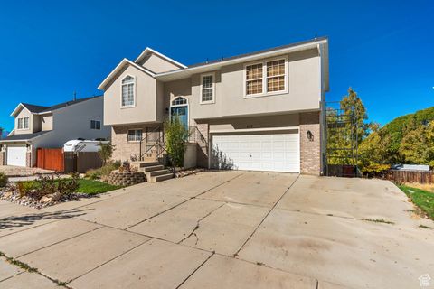 Tiny photo for 413 E STEEP MOUNTAIN DR S, Draper, UT 84020 (MLS # 2119048)