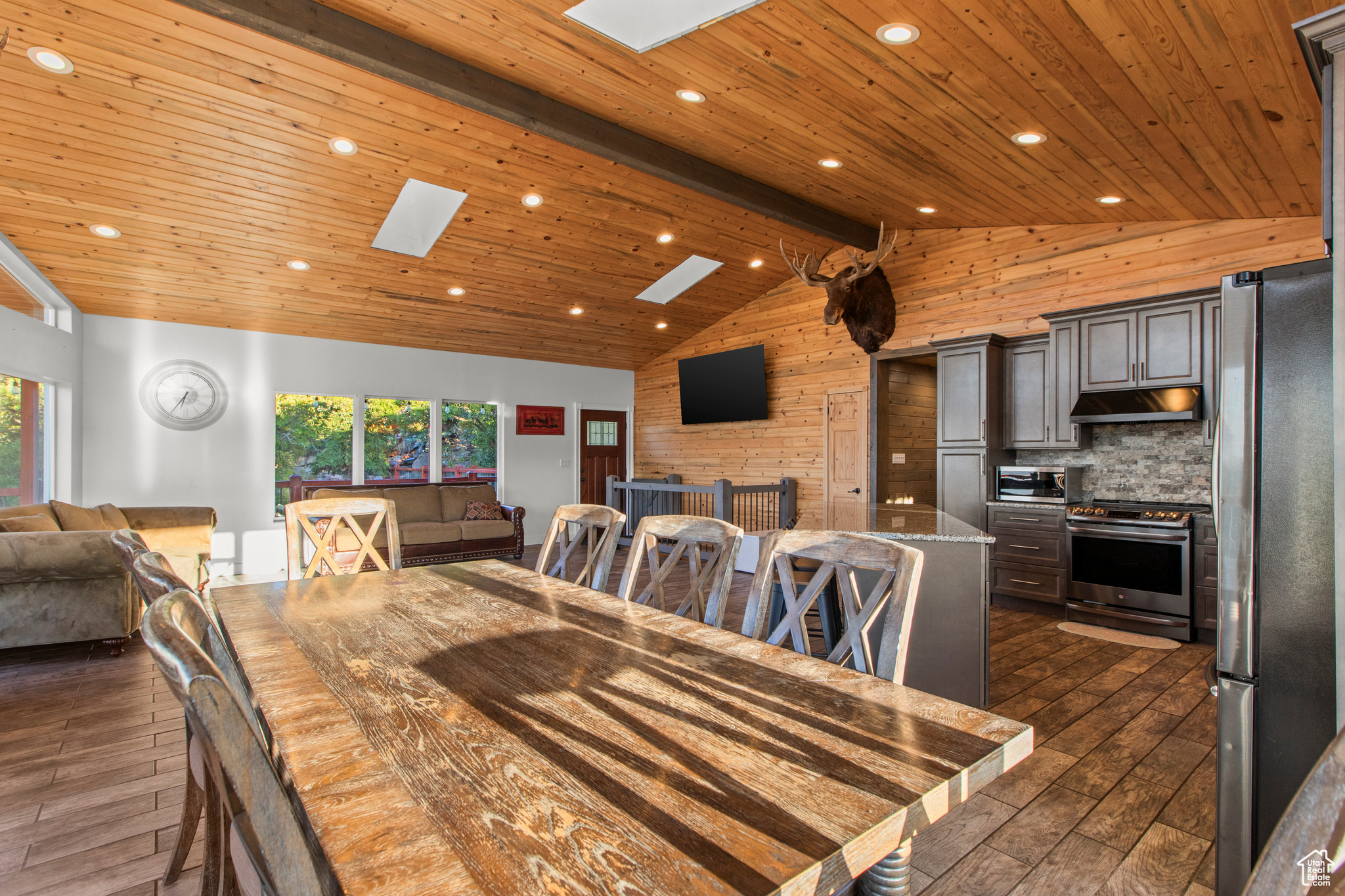 LAKE ROCKPORT ESTATES - Residential