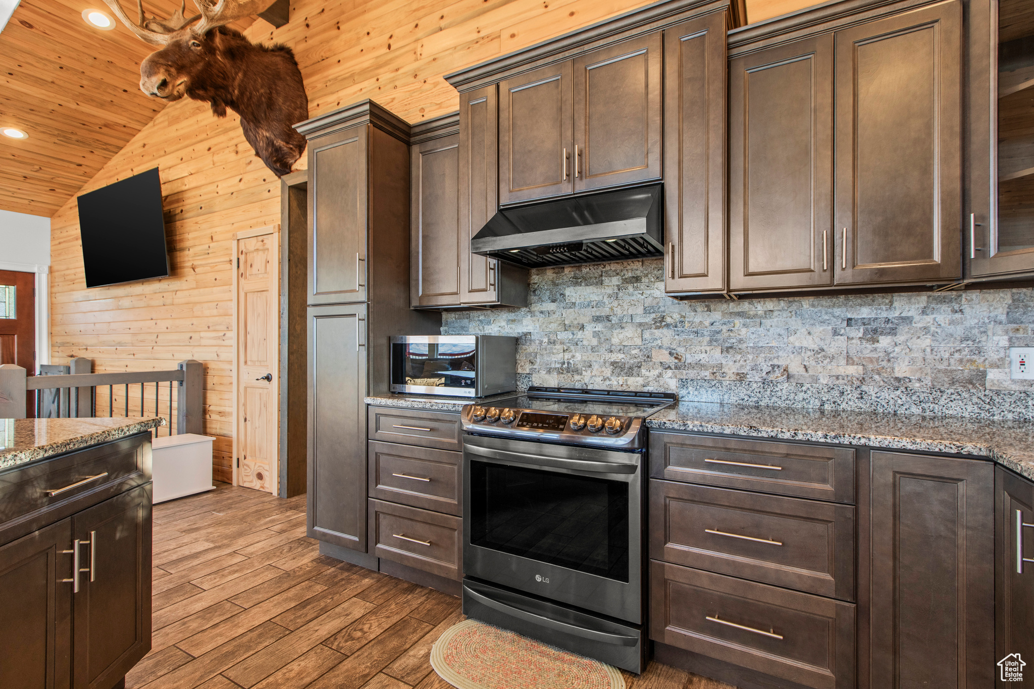 LAKE ROCKPORT ESTATES - Residential