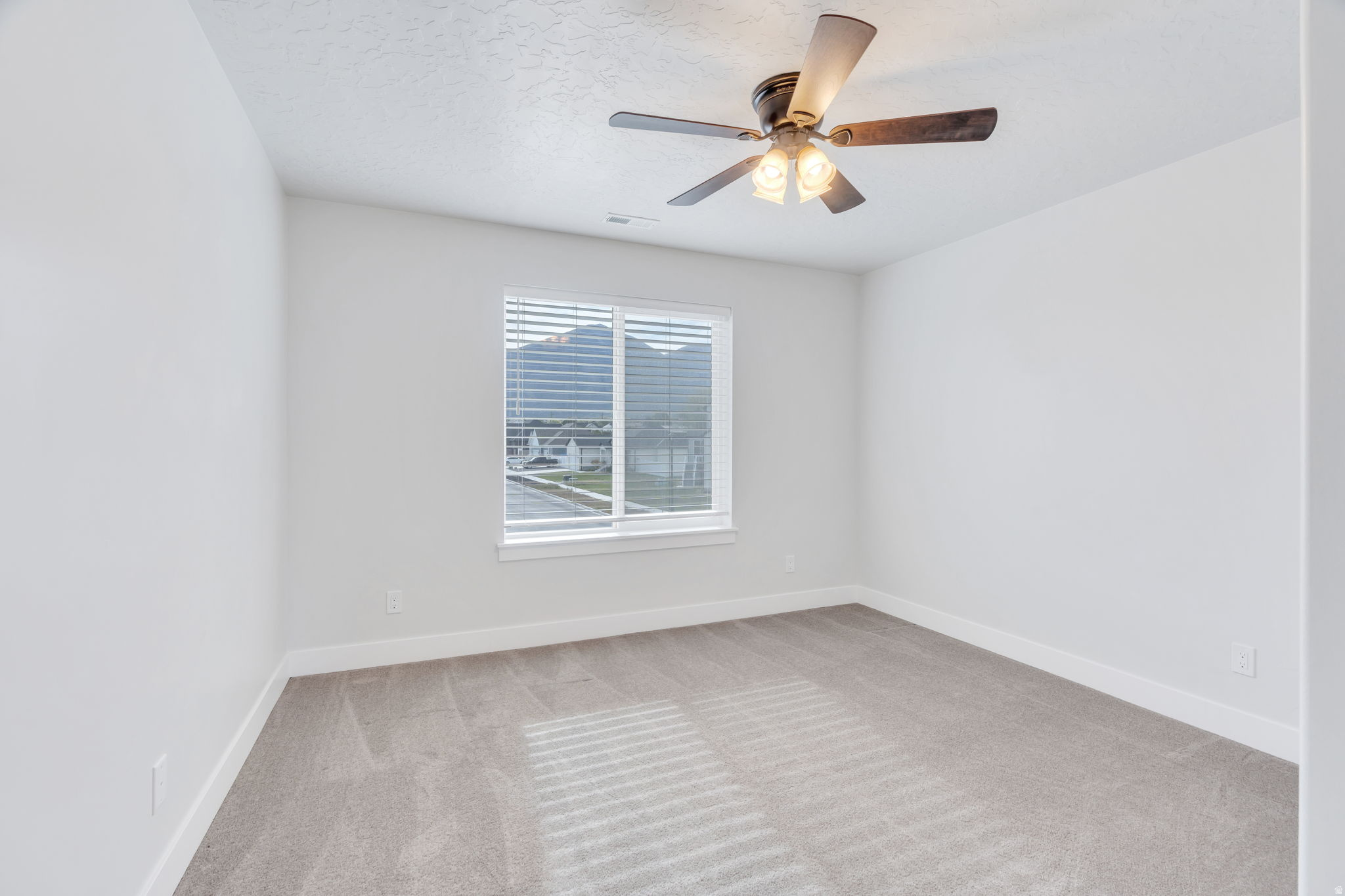 SKYVIEW EST - Residential