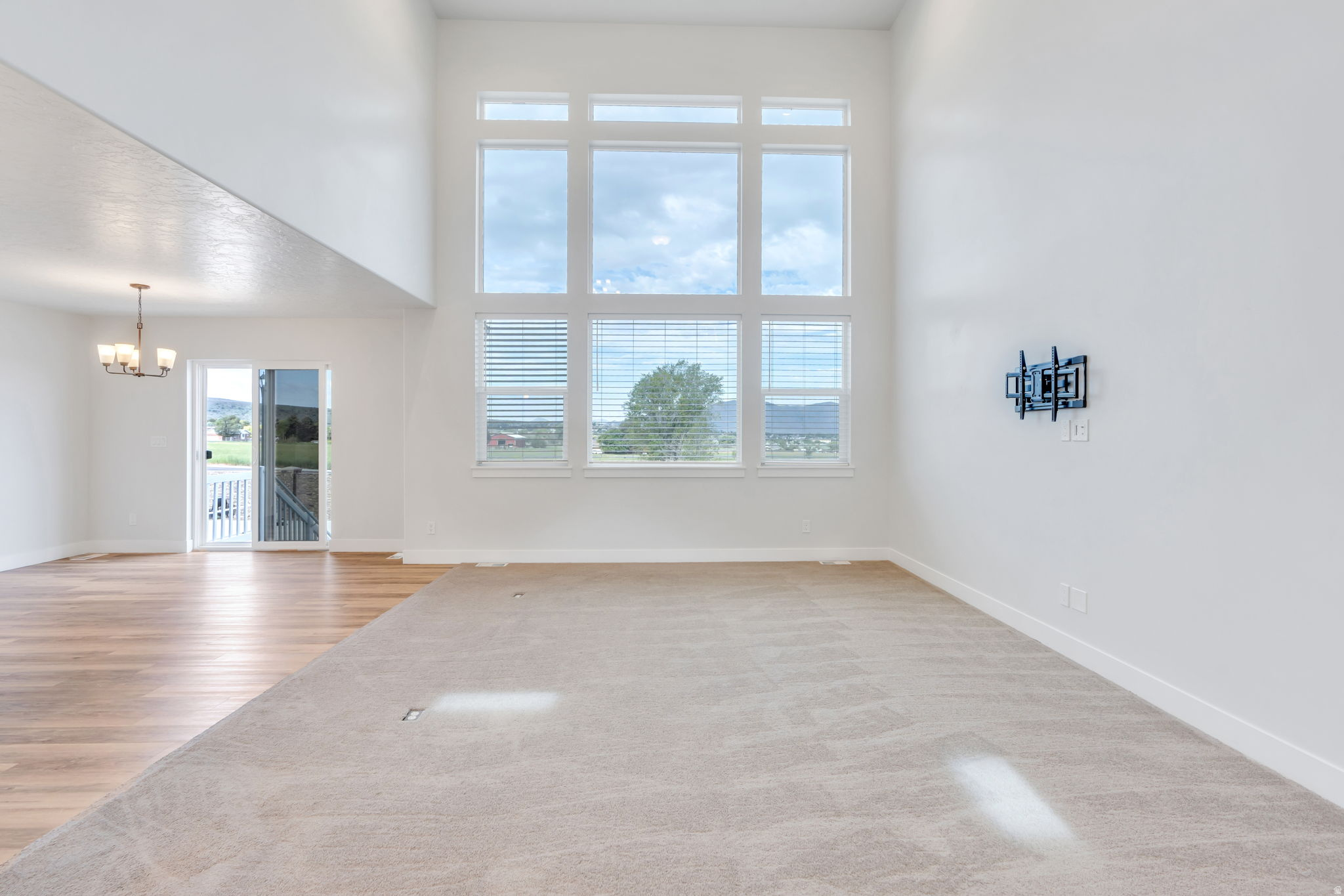 SKYVIEW EST - Residential
