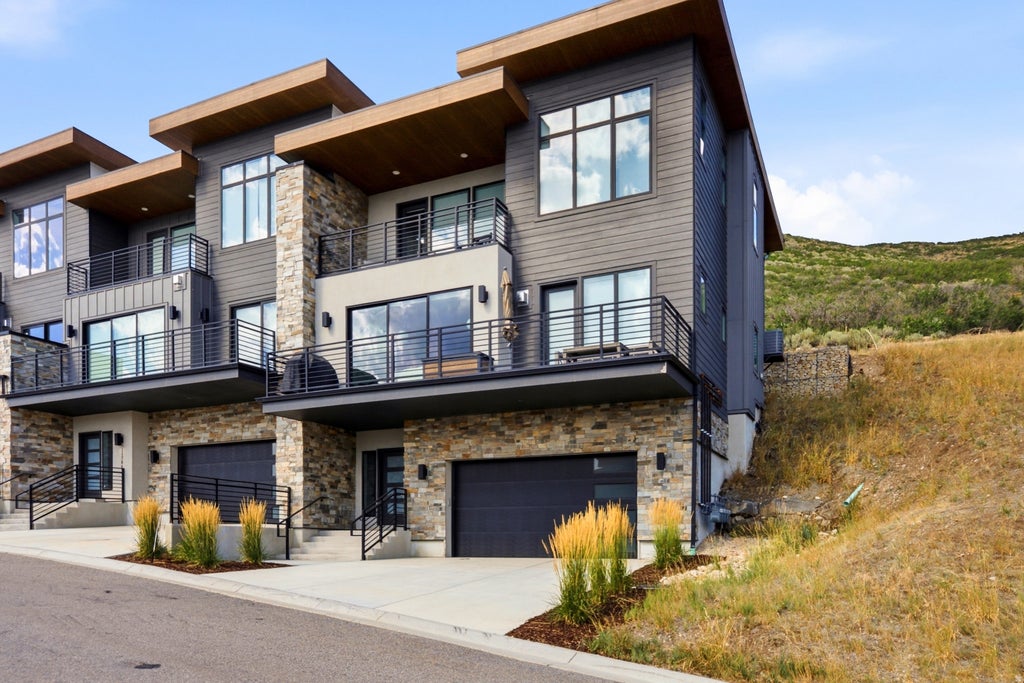 Photo of 11782 N APEX WAY #74, Hideout, UT 84036 (MLS # 2186274)
