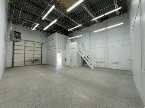 Photo of 542 W 9560 S, Sandy, UT 84070 (MLS # 2166753)