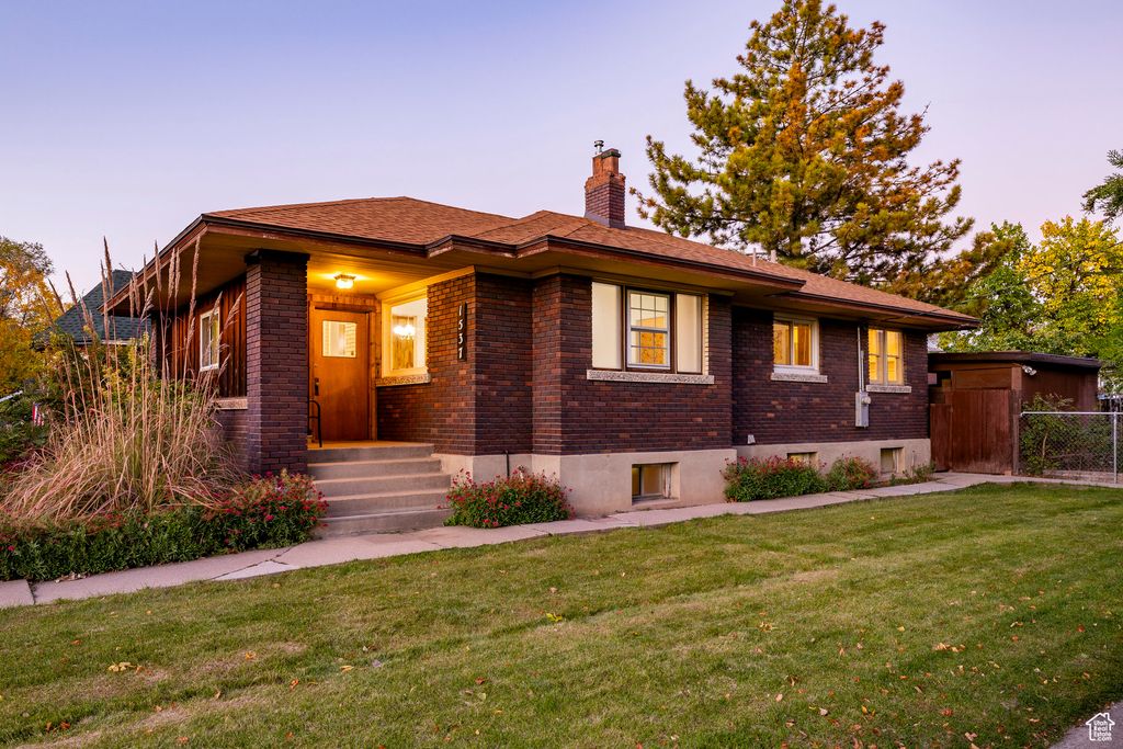 Photo of 1537 S LINCOLN ST, Salt Lake City, UT 84105 (MLS # 2119399)