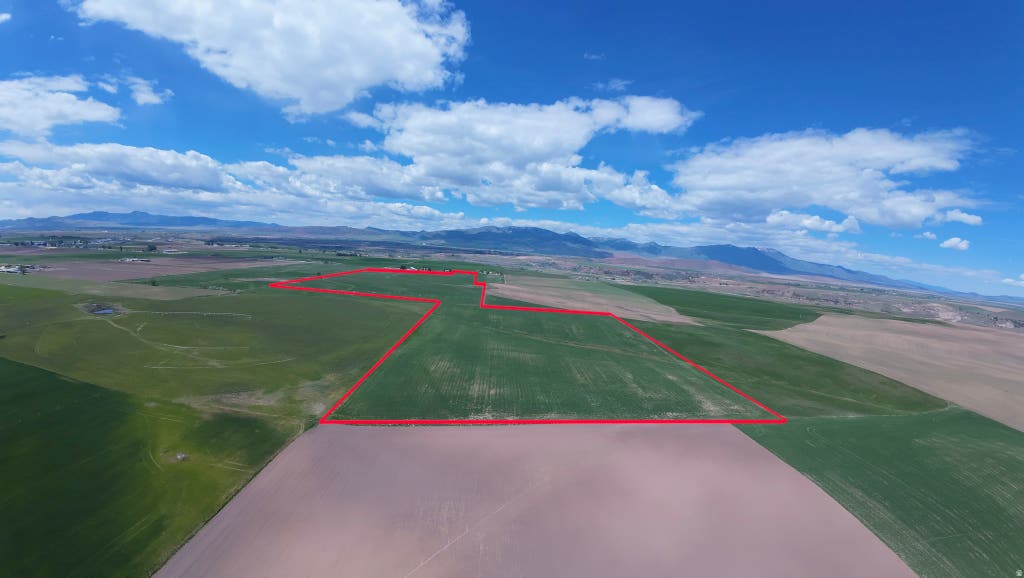 Photo of 1940 N 800 W, Preston, ID 83263 (MLS # 2142320)