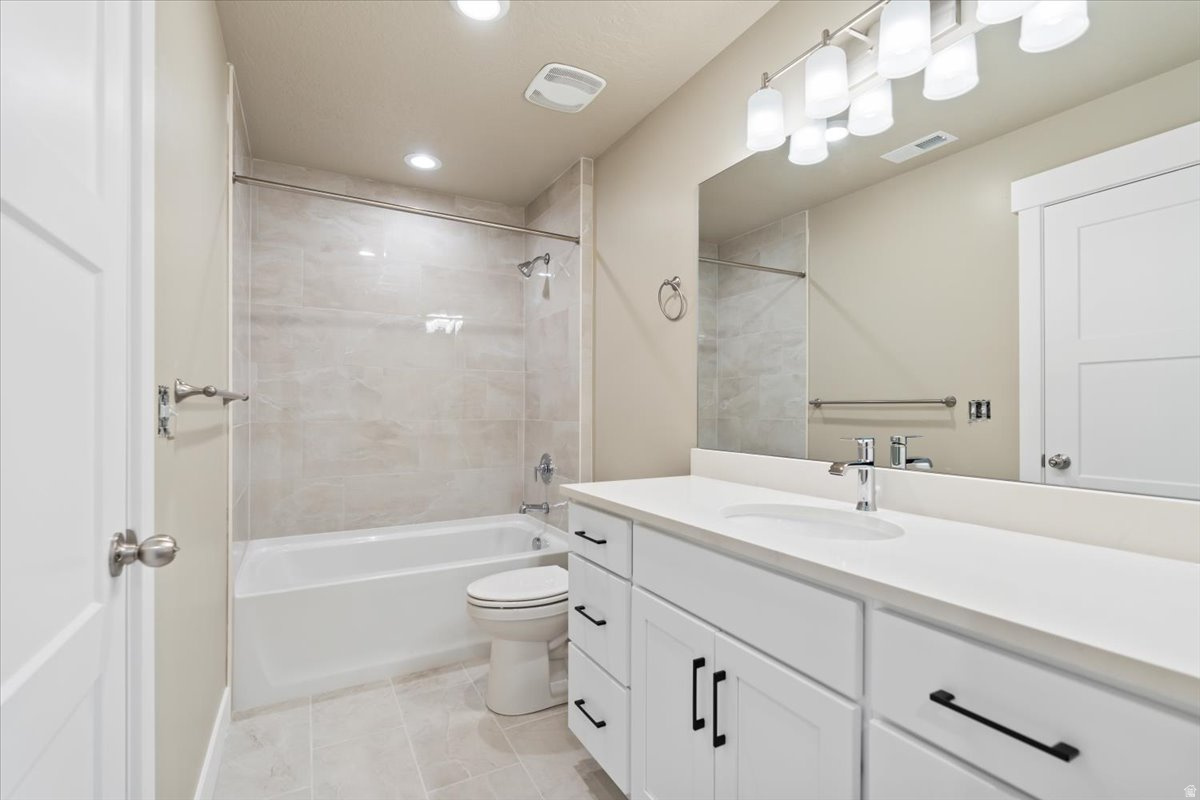 MANN WAY - Residential