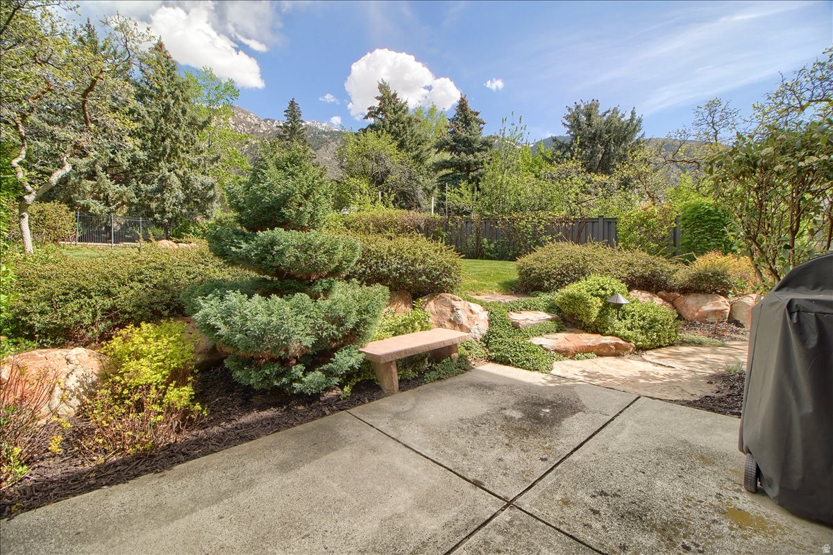 PEPPERWOOD - Residential