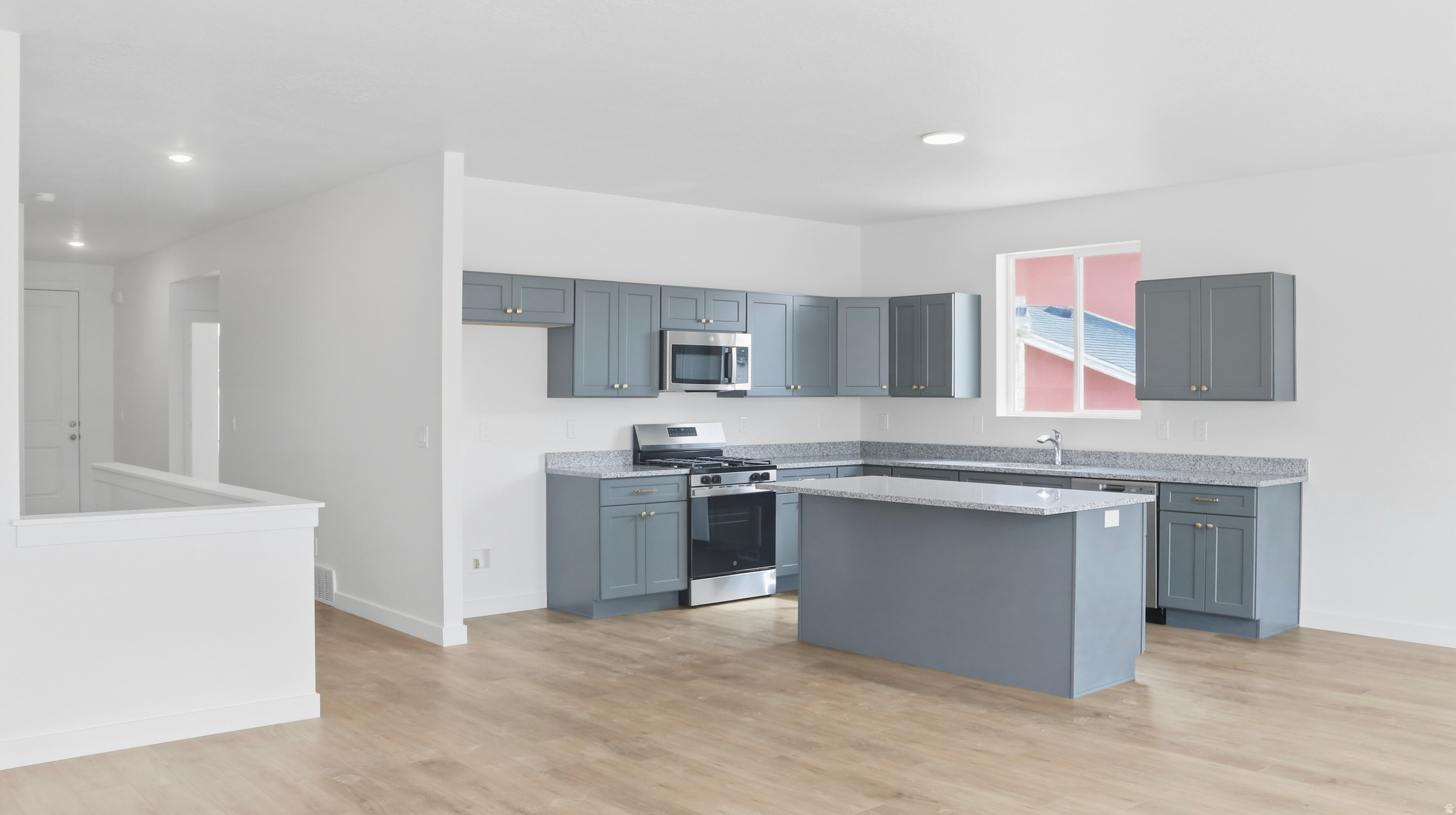 OQUIRRH WEST PHASE 3 - Residential