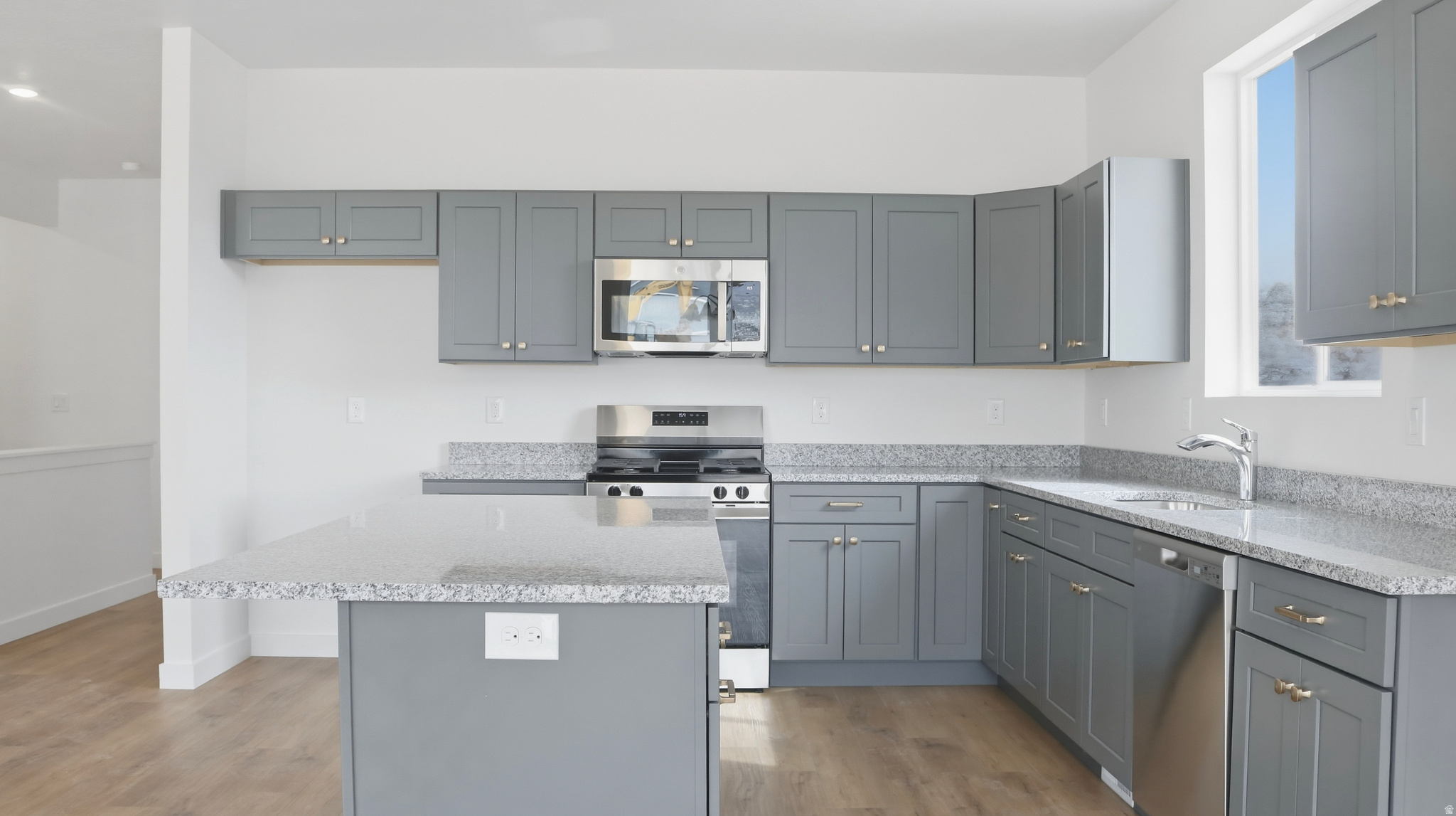 OQUIRRH WEST PHASE 3 - Residential