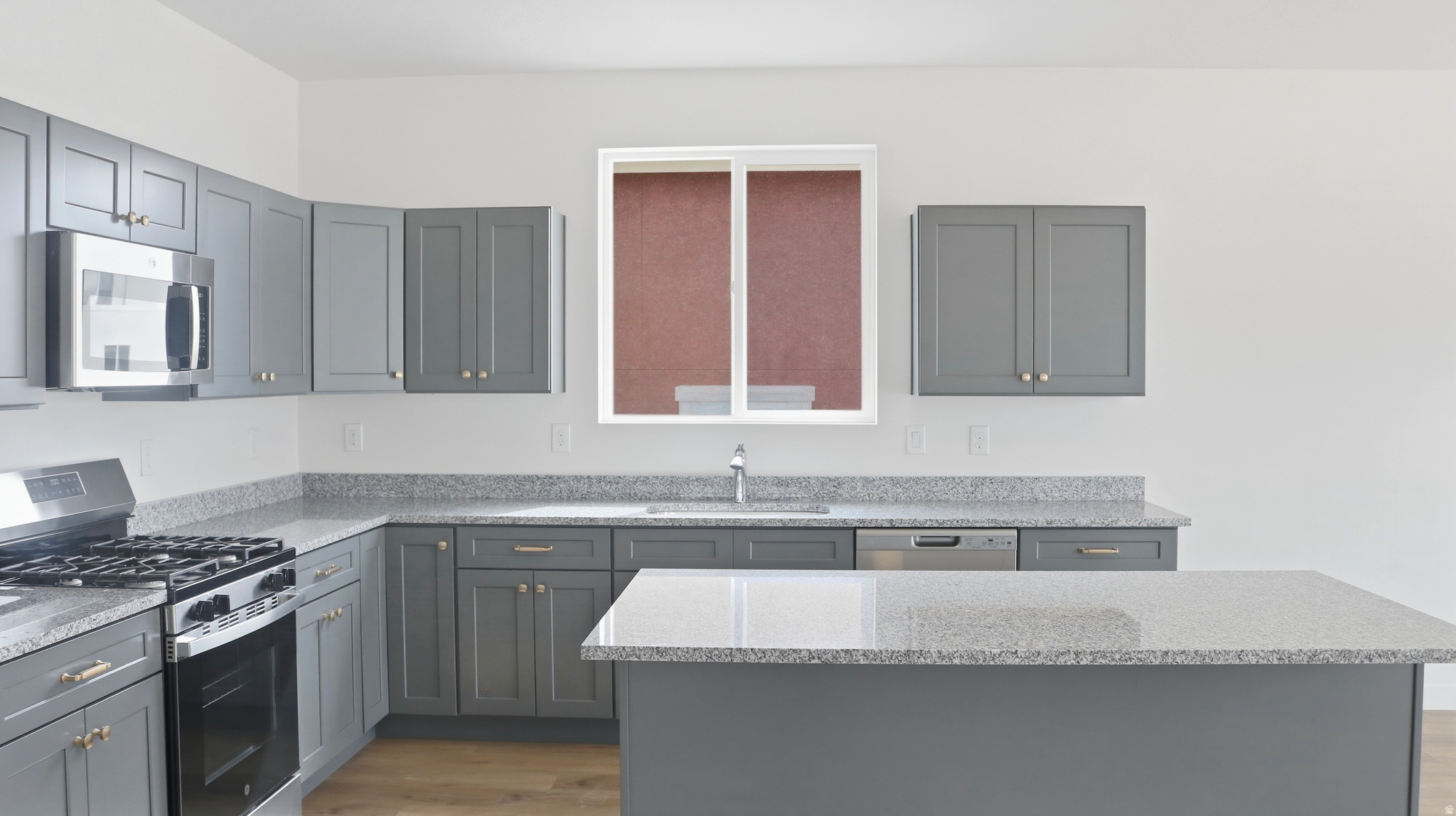 OQUIRRH WEST PHASE 3 - Residential