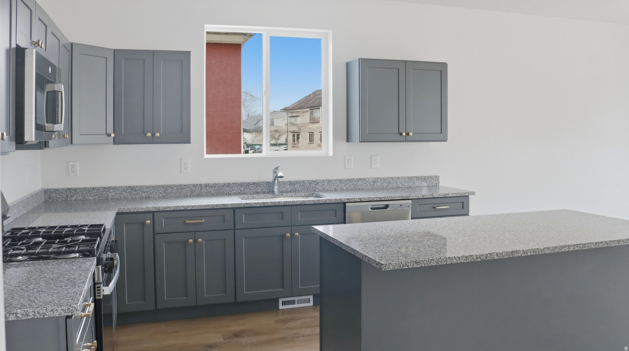 OQUIRRH WEST PHASE 3 - Residential