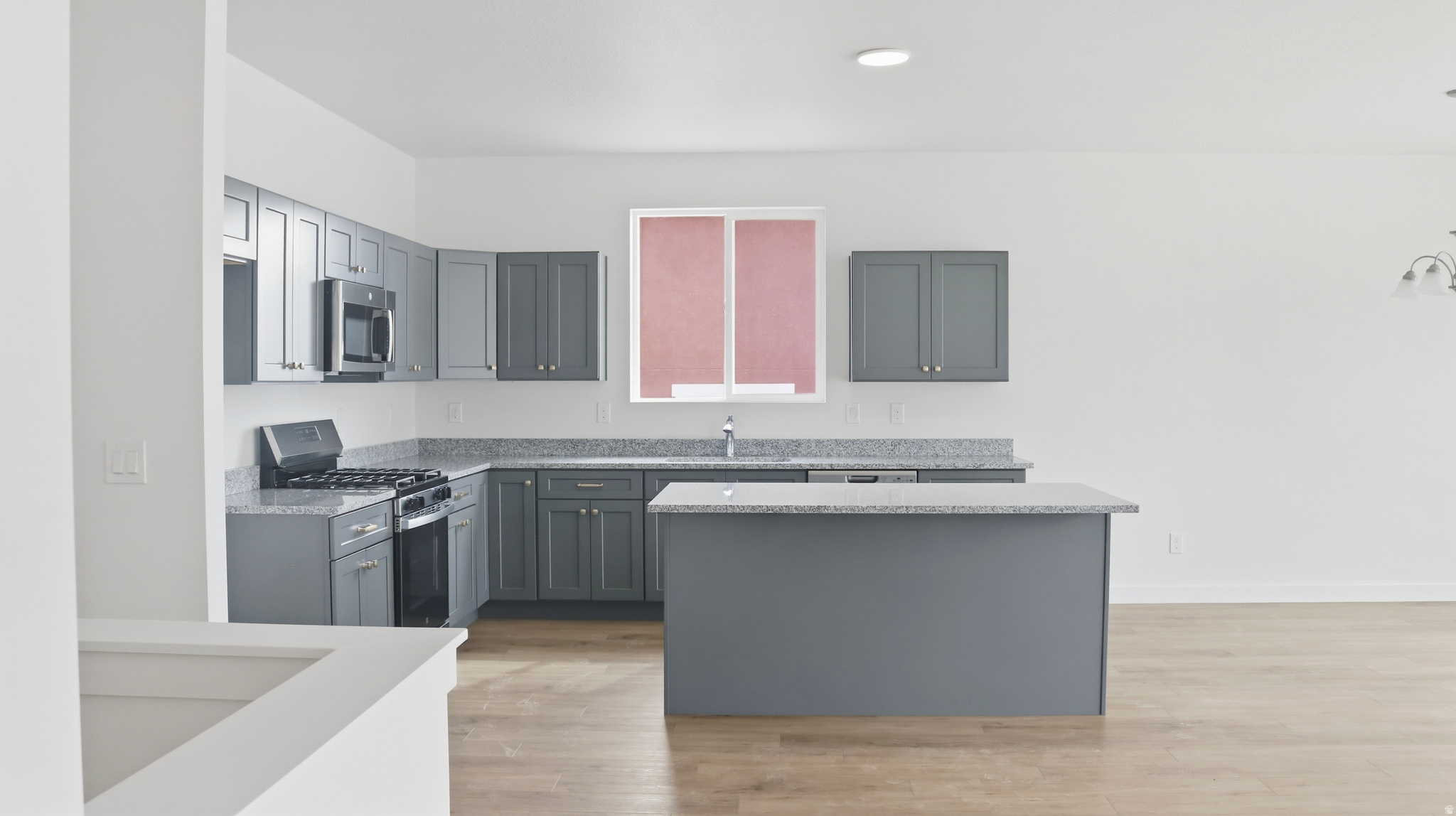 OQUIRRH WEST PHASE 3 - Residential