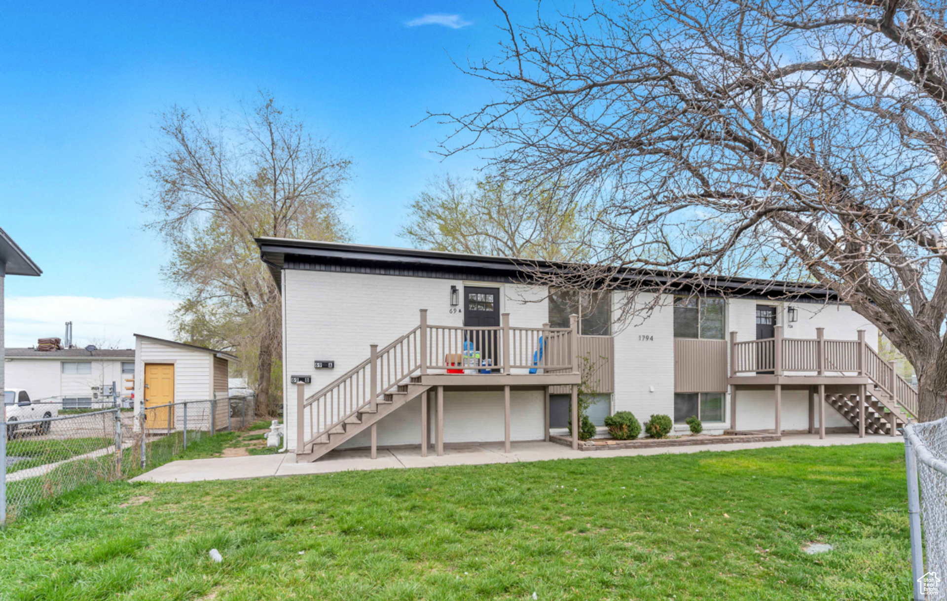 MEADOWS - Residential Lease